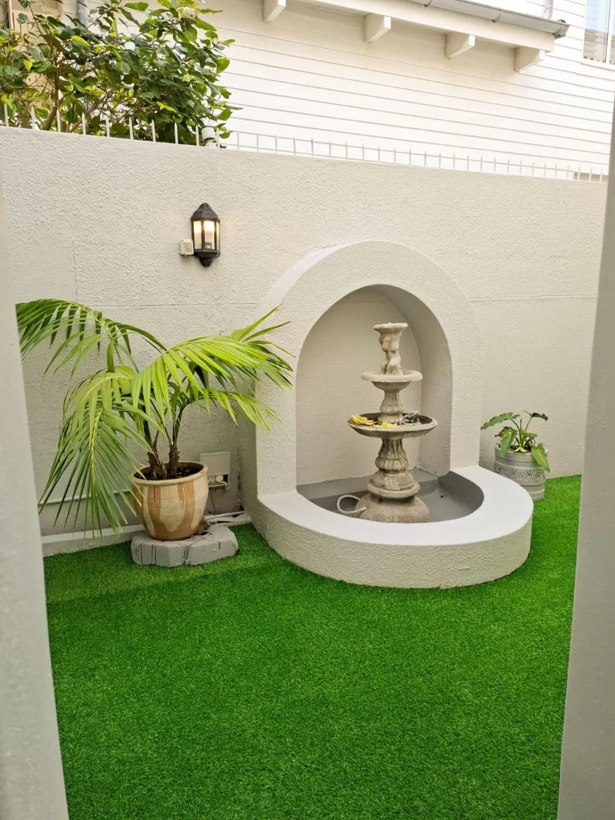 Hermanus Beachfront Lodge - Solar Power