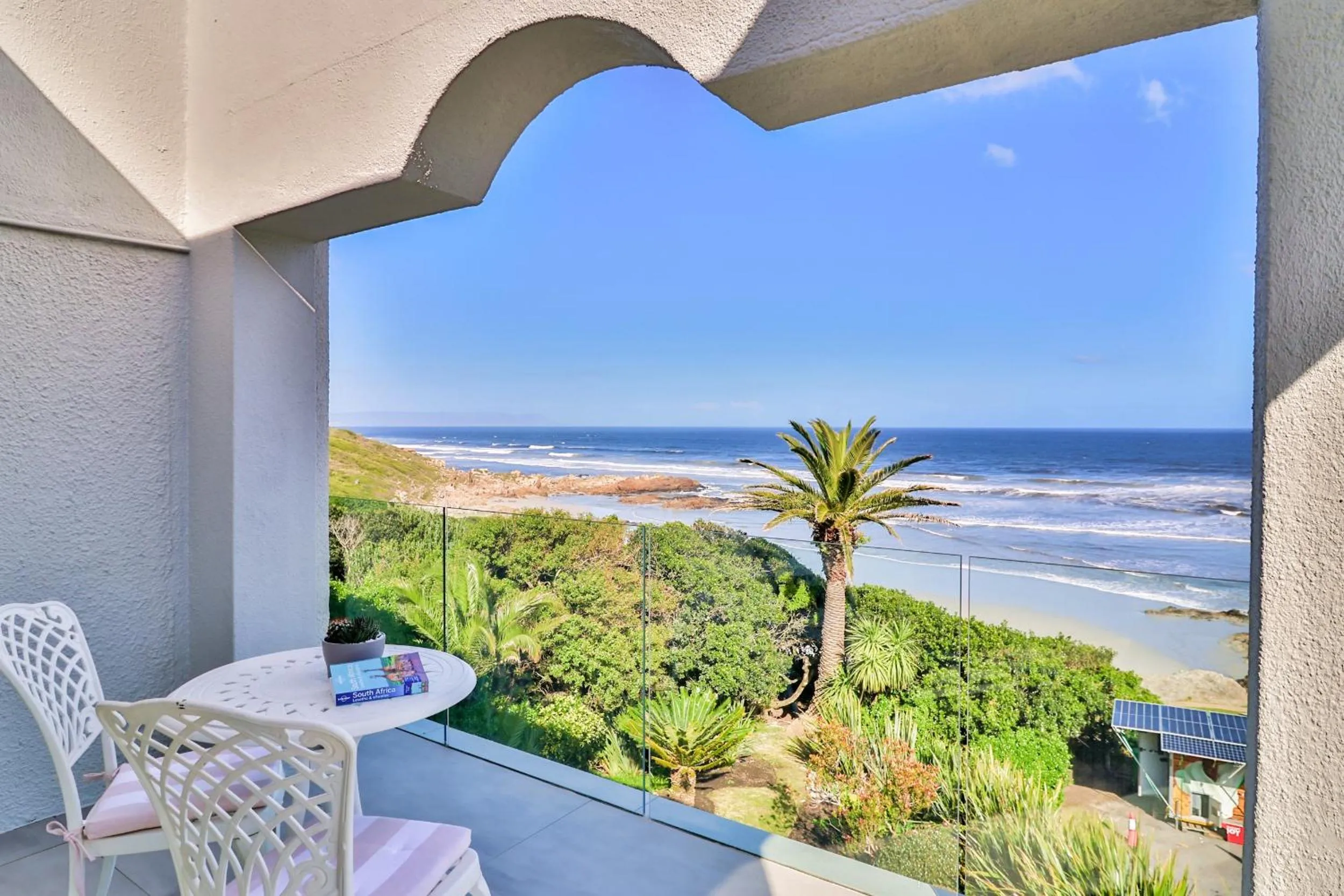 Hermanus Beachfront Lodge - Solar Power