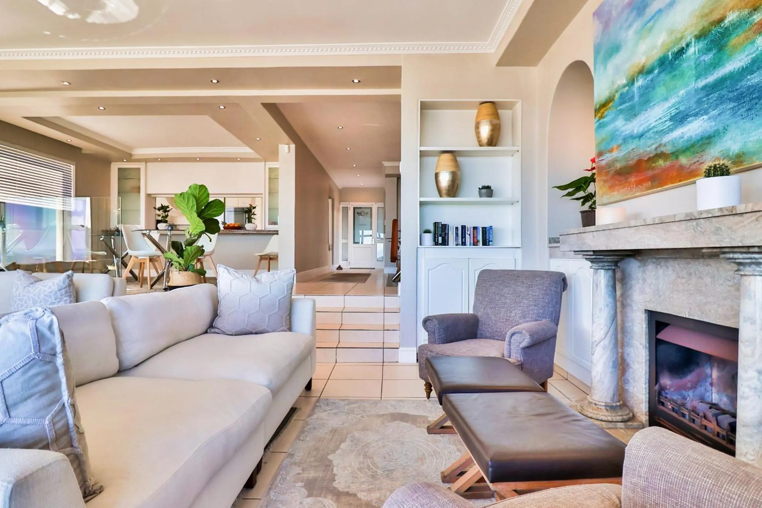 Hermanus Beachfront Lodge - Solar Power