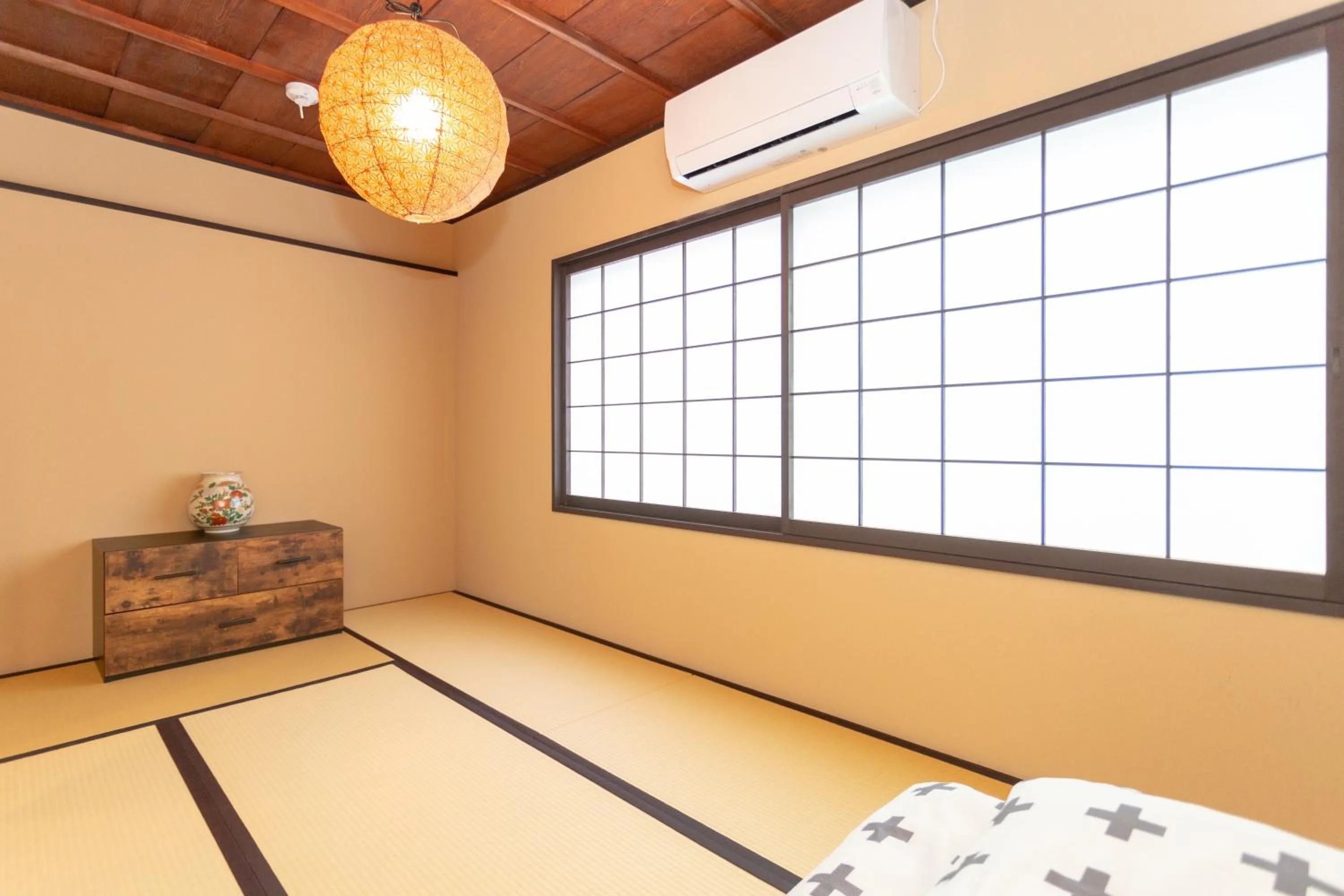 Photo of the whole room, Bed in INN Plus General Castle Nijo