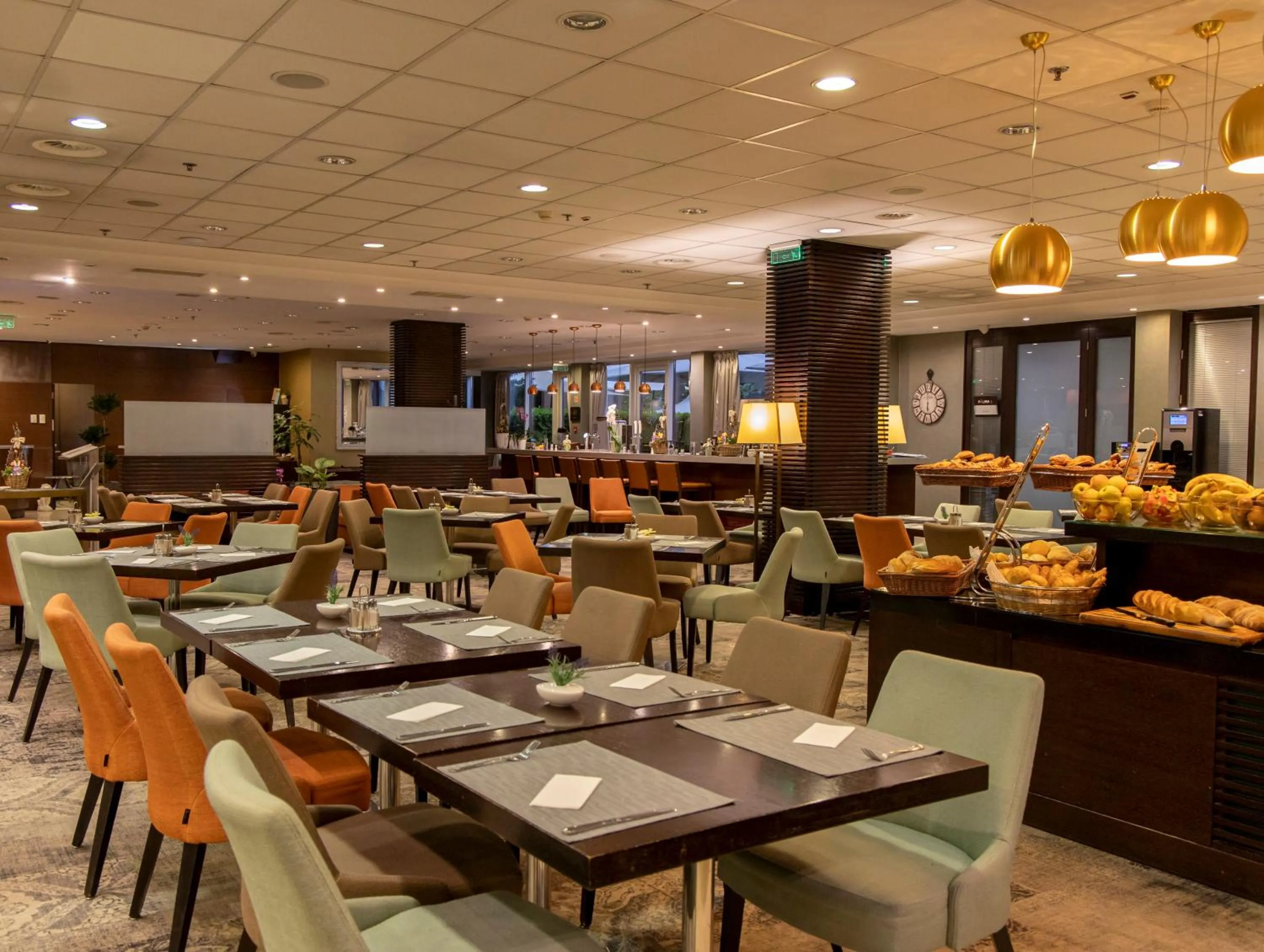 Buffet breakfast in Lion's Garden Hotel