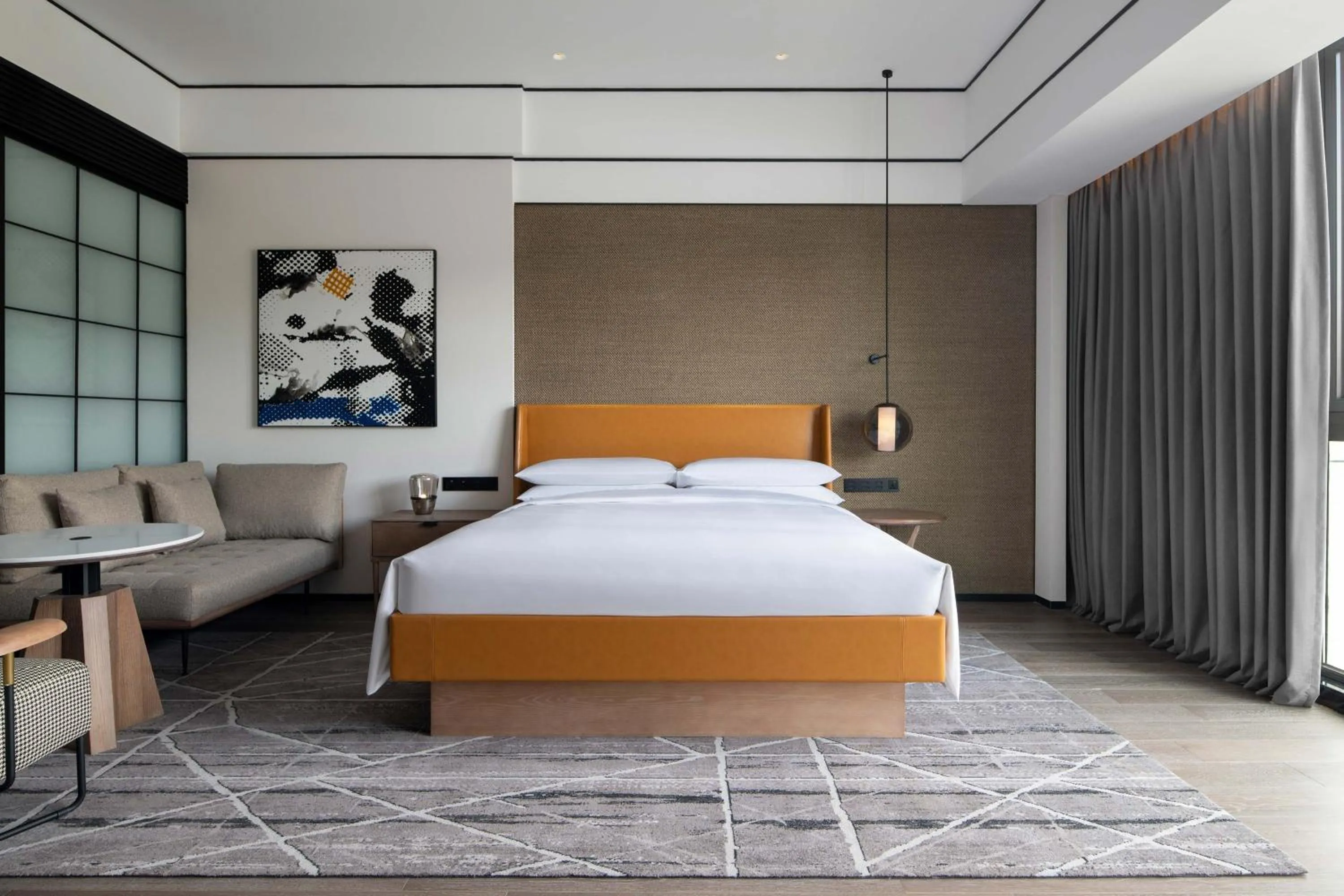 Photo of the whole room, Bed in Sheraton Mianyang