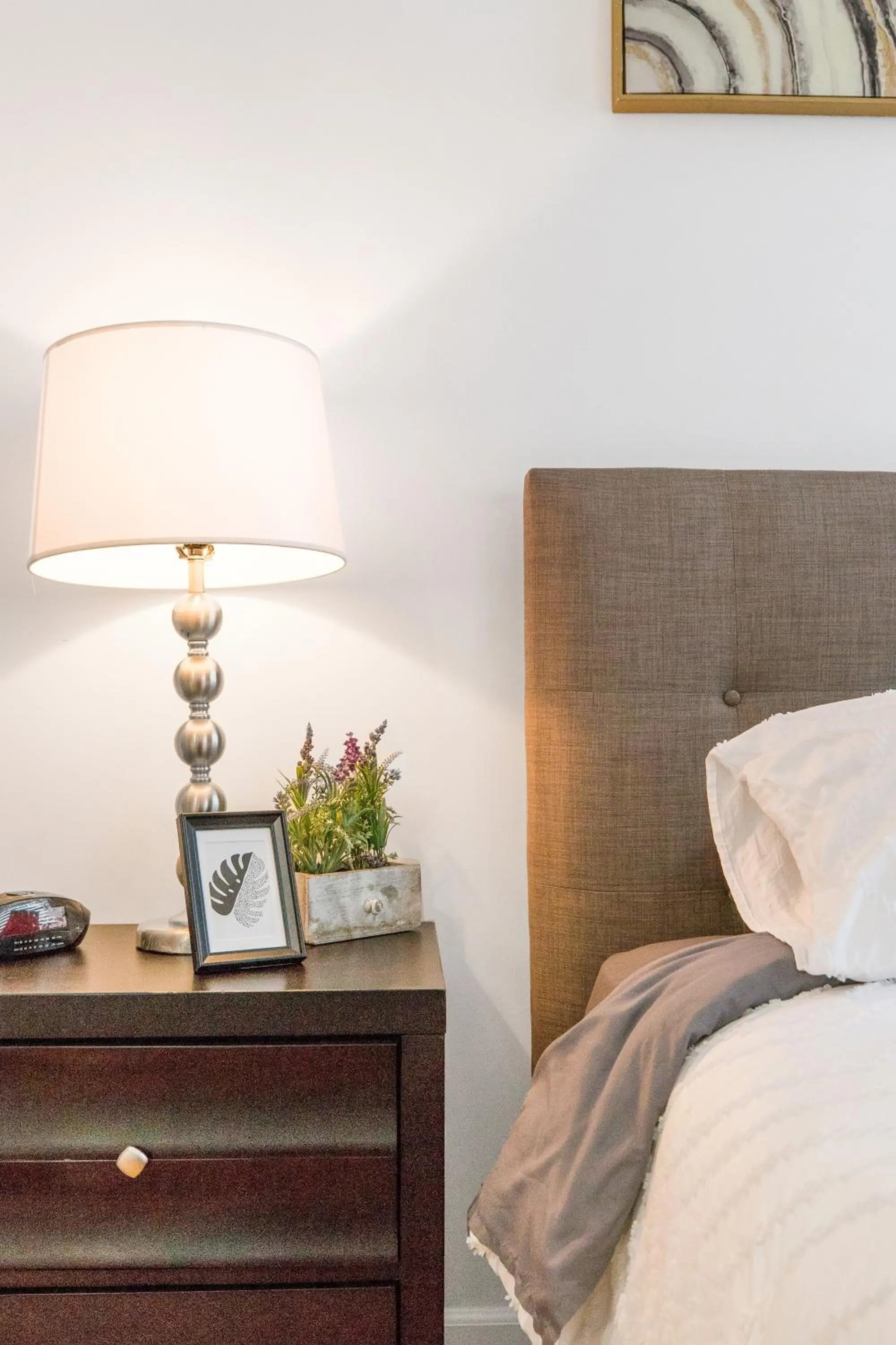 Bed in One Lux Stay HWH Downtown Los Angeles