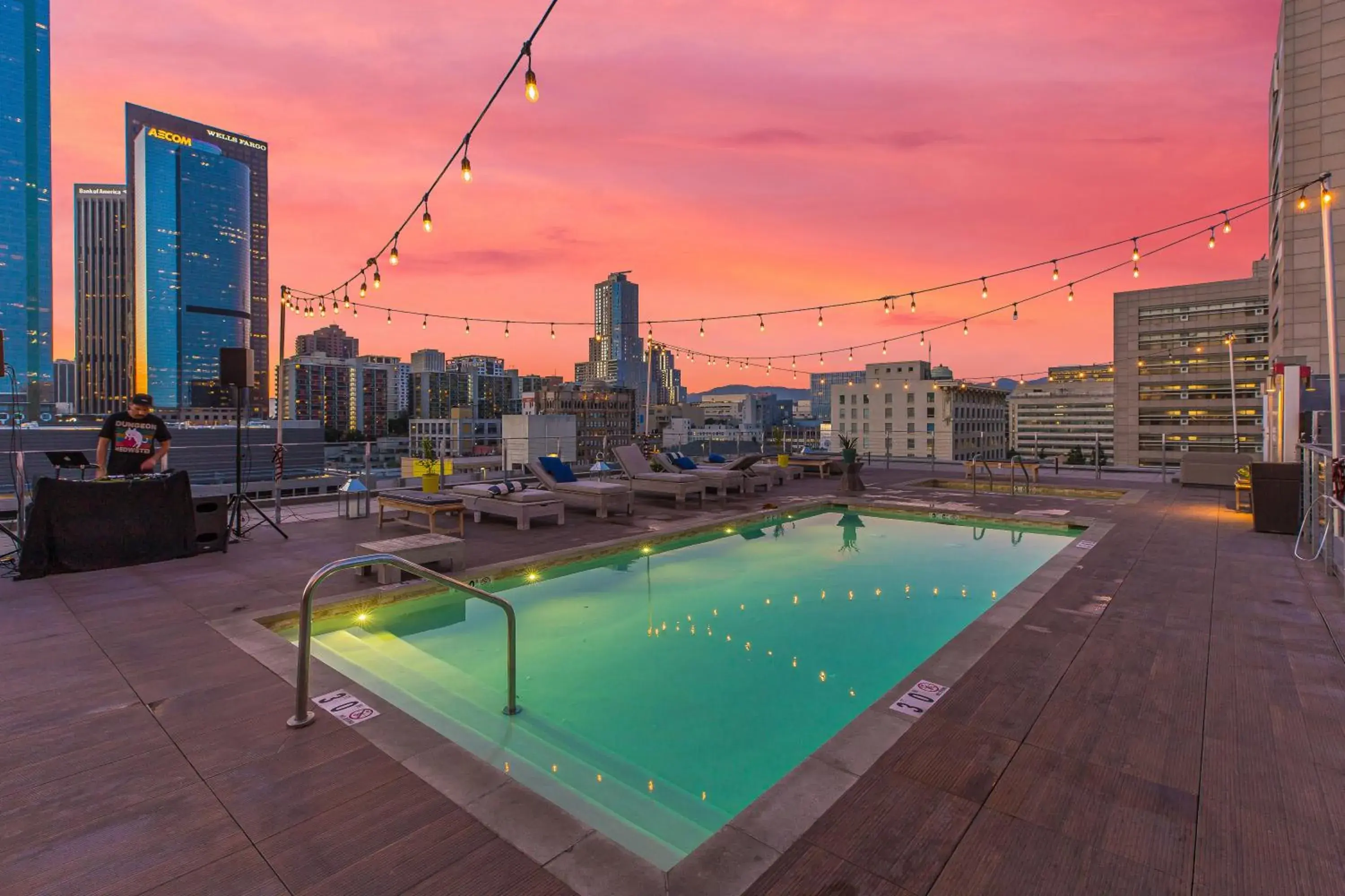 One Lux Stay HWH Downtown Los Angeles One Lux Stay HWH Downtown Los Angeles
