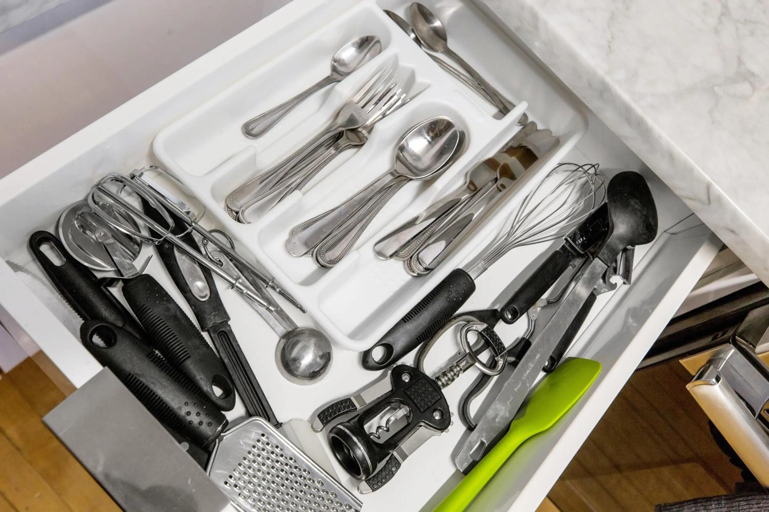 kitchen in One Lux Stay HWH Downtown Los Angeles