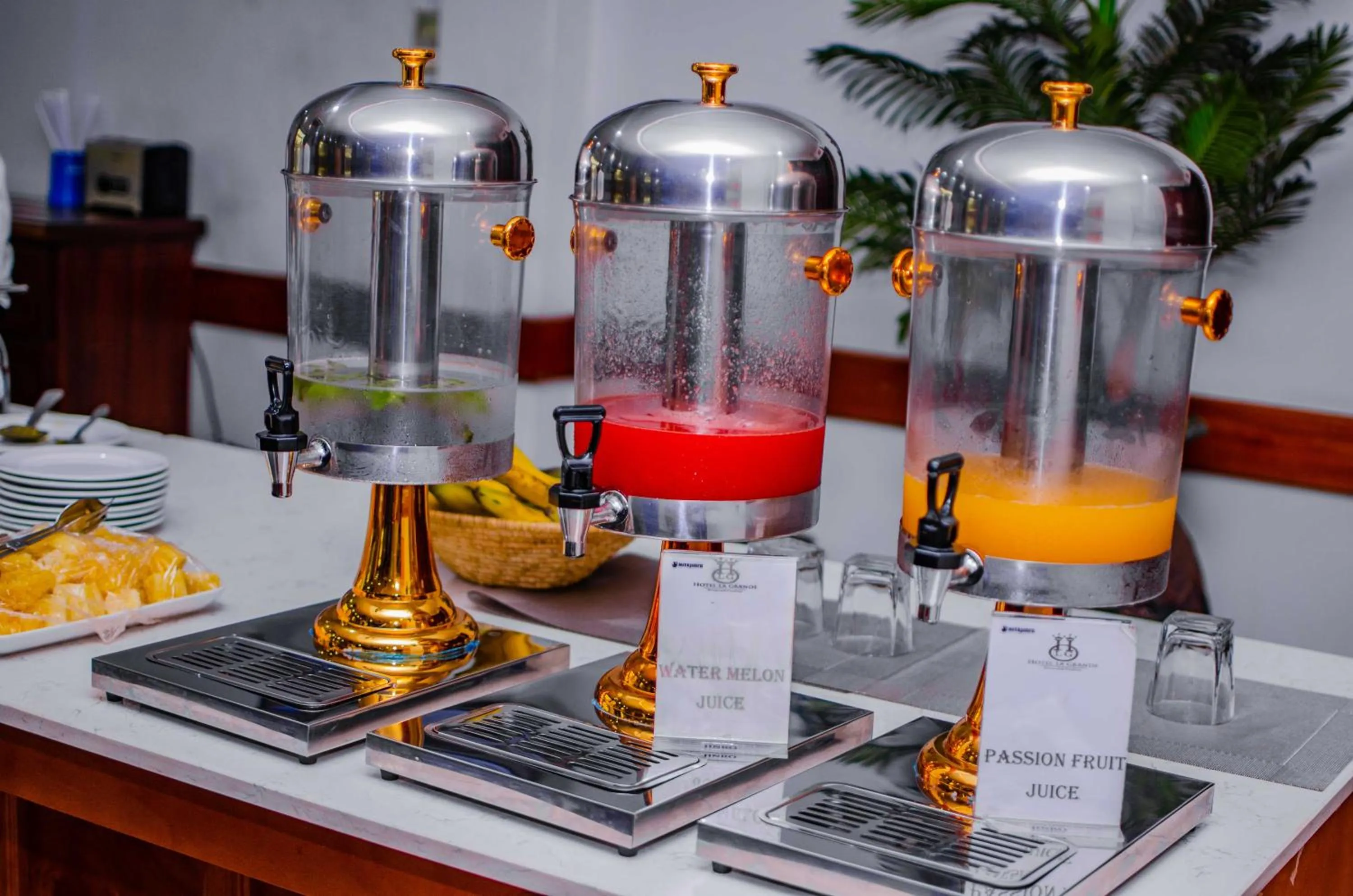 Buffet breakfast in La Grande Hotel