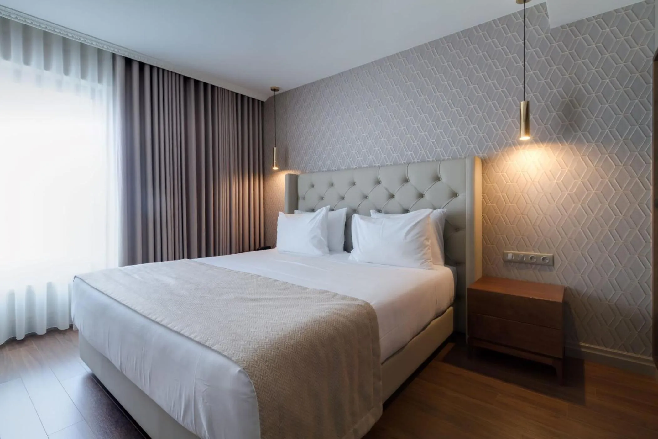 Photo of the whole room, Bed in Oca Oriental Porto Hotel