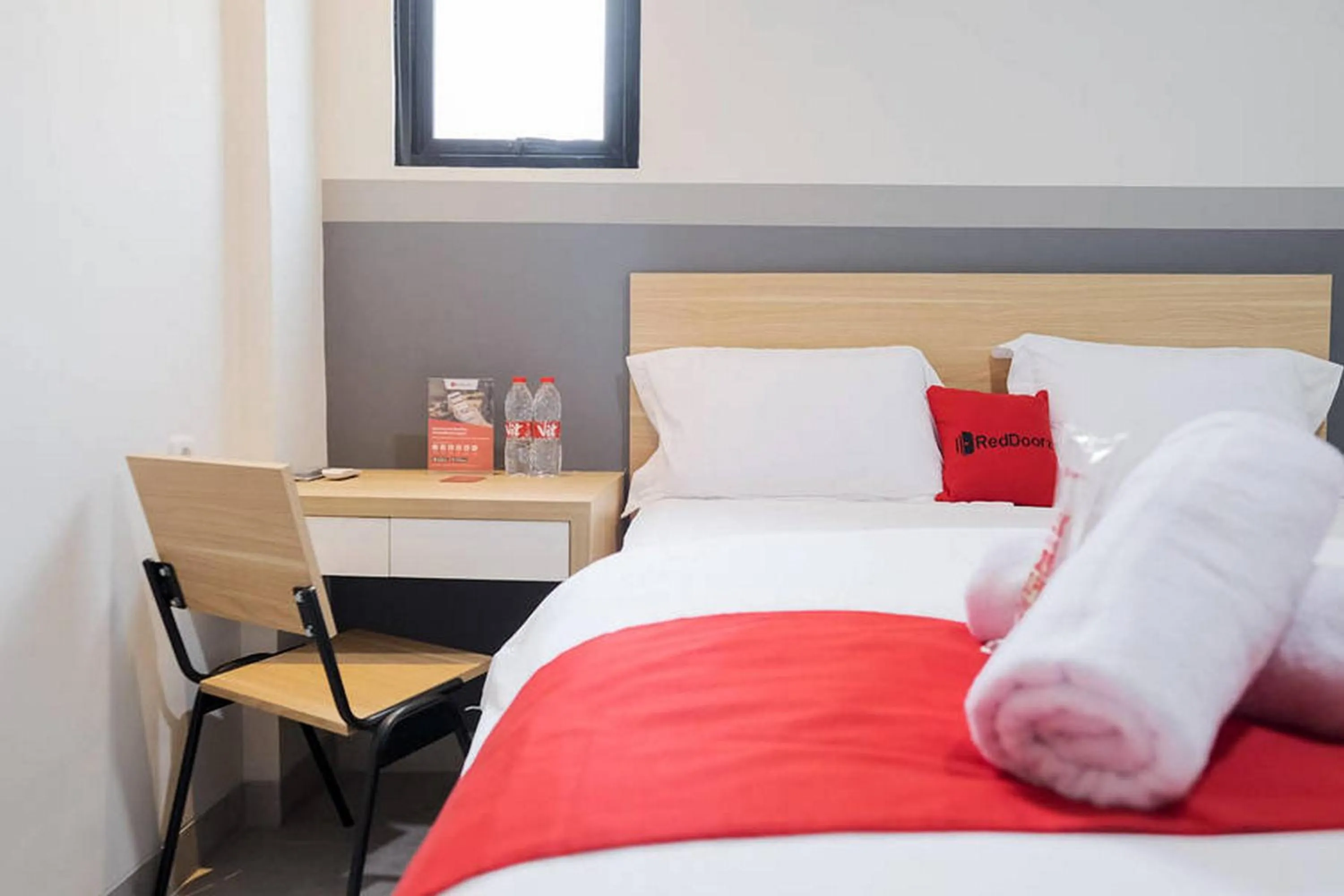 Bed in RedDoorz Plus near Taman Anggrek Mall