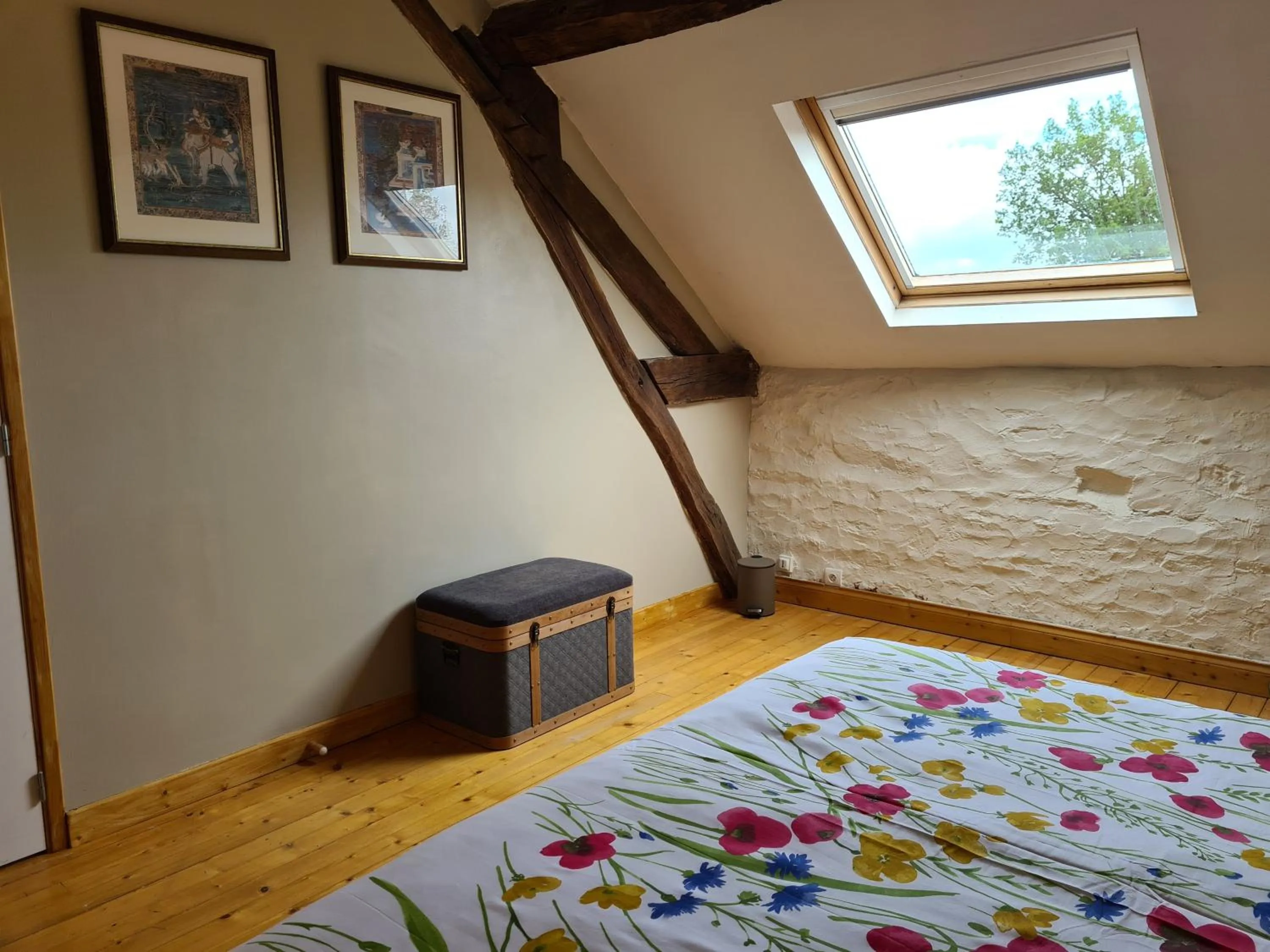 Bed in L'Eléphant Heureux