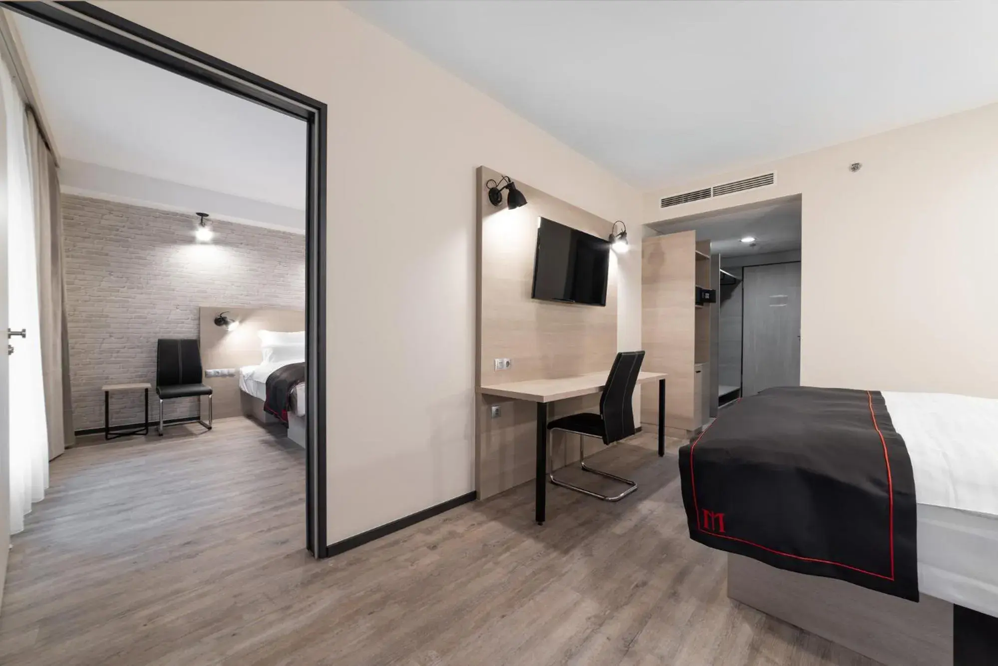 Deluxe Double Room in DORMERO Hotel Budapest Deluxe Double Room in DORMERO Hotel Budapest