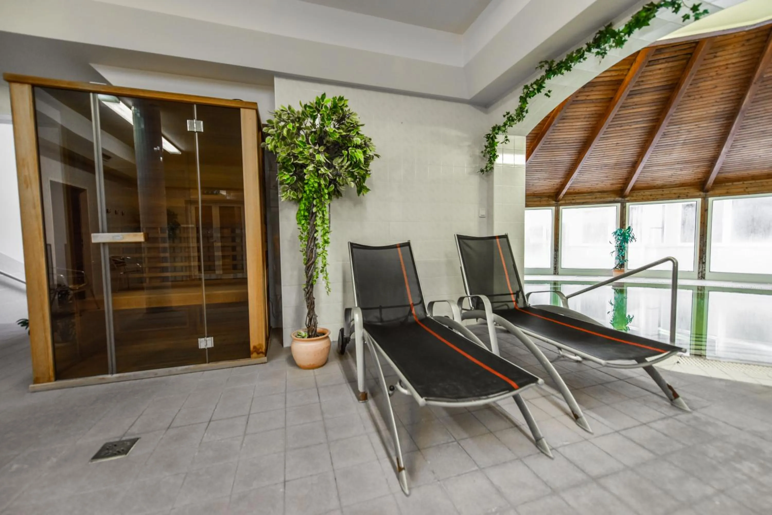 Hot Spring Bath in Aqua Hotel Termál