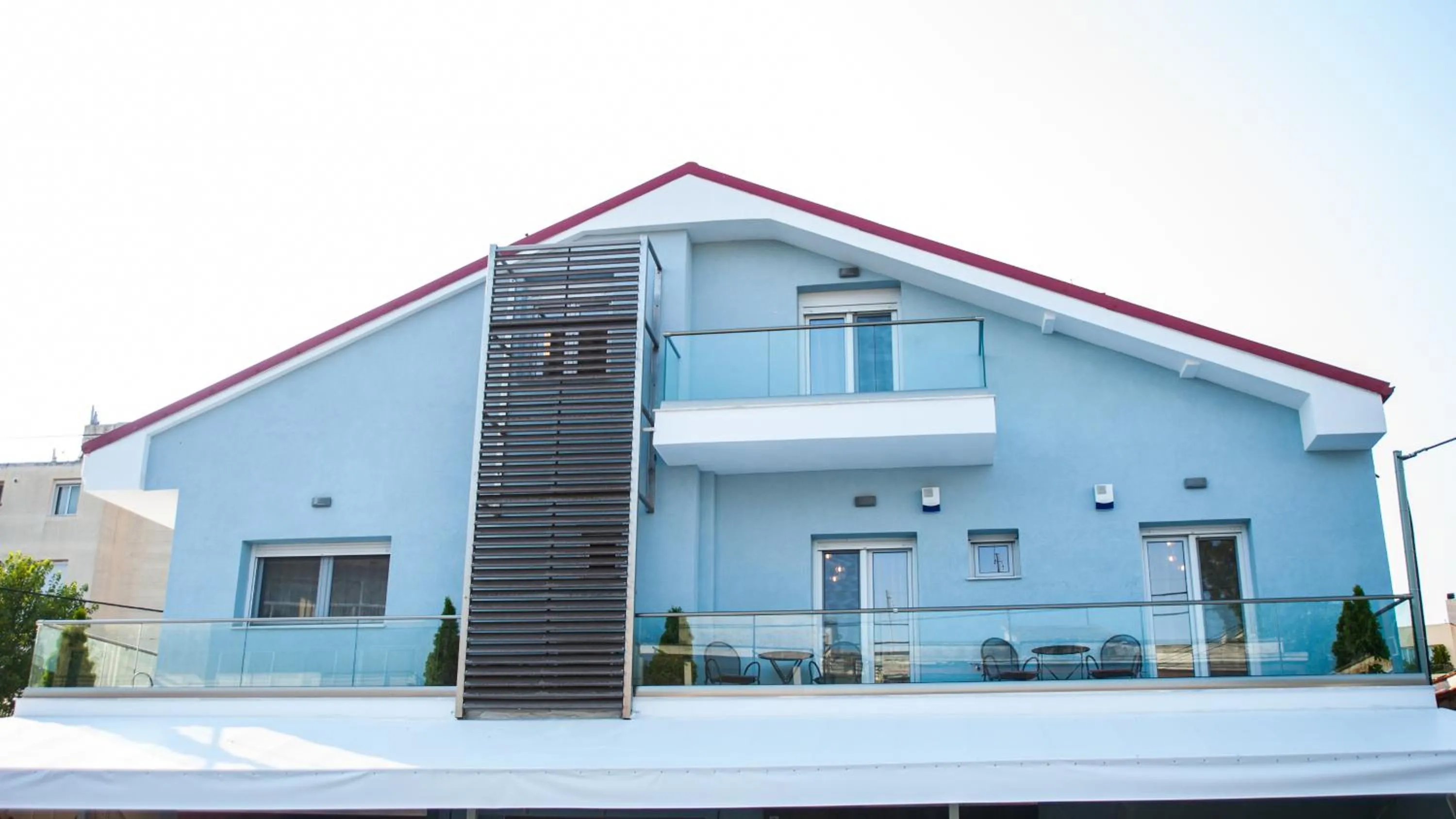 Property building in NIKI'S apartments