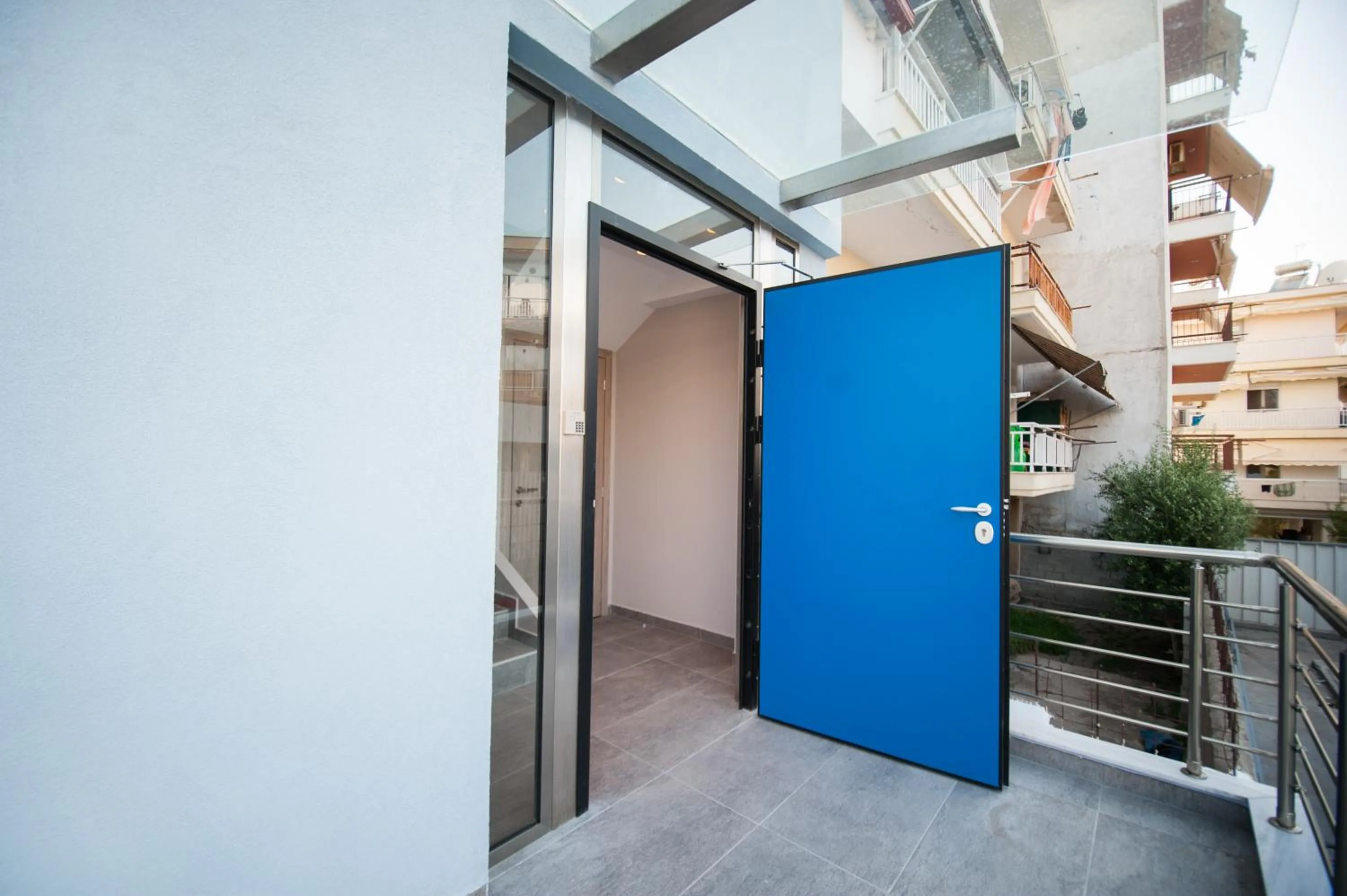 Facade/entrance in NIKI'S apartments