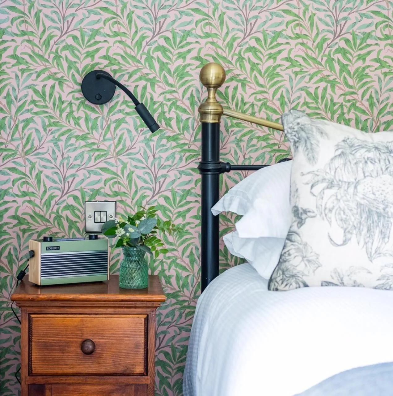 Garden, Bed in The Bell at Sapperton