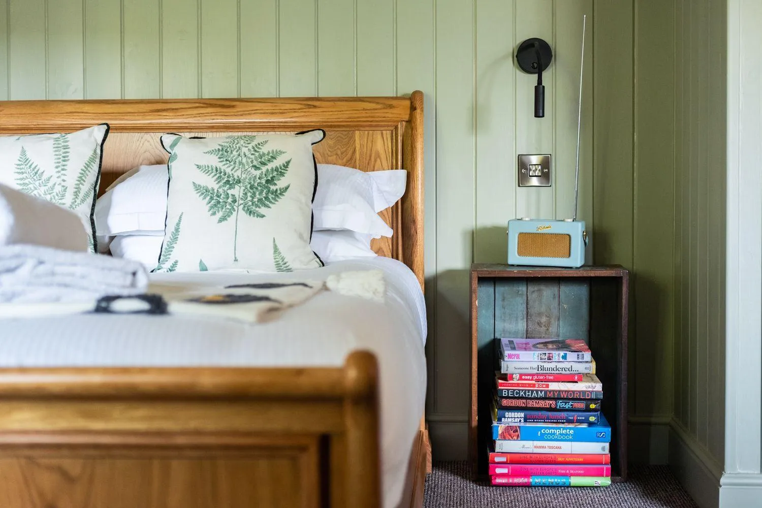 Bedroom, Bed in The Bell at Sapperton