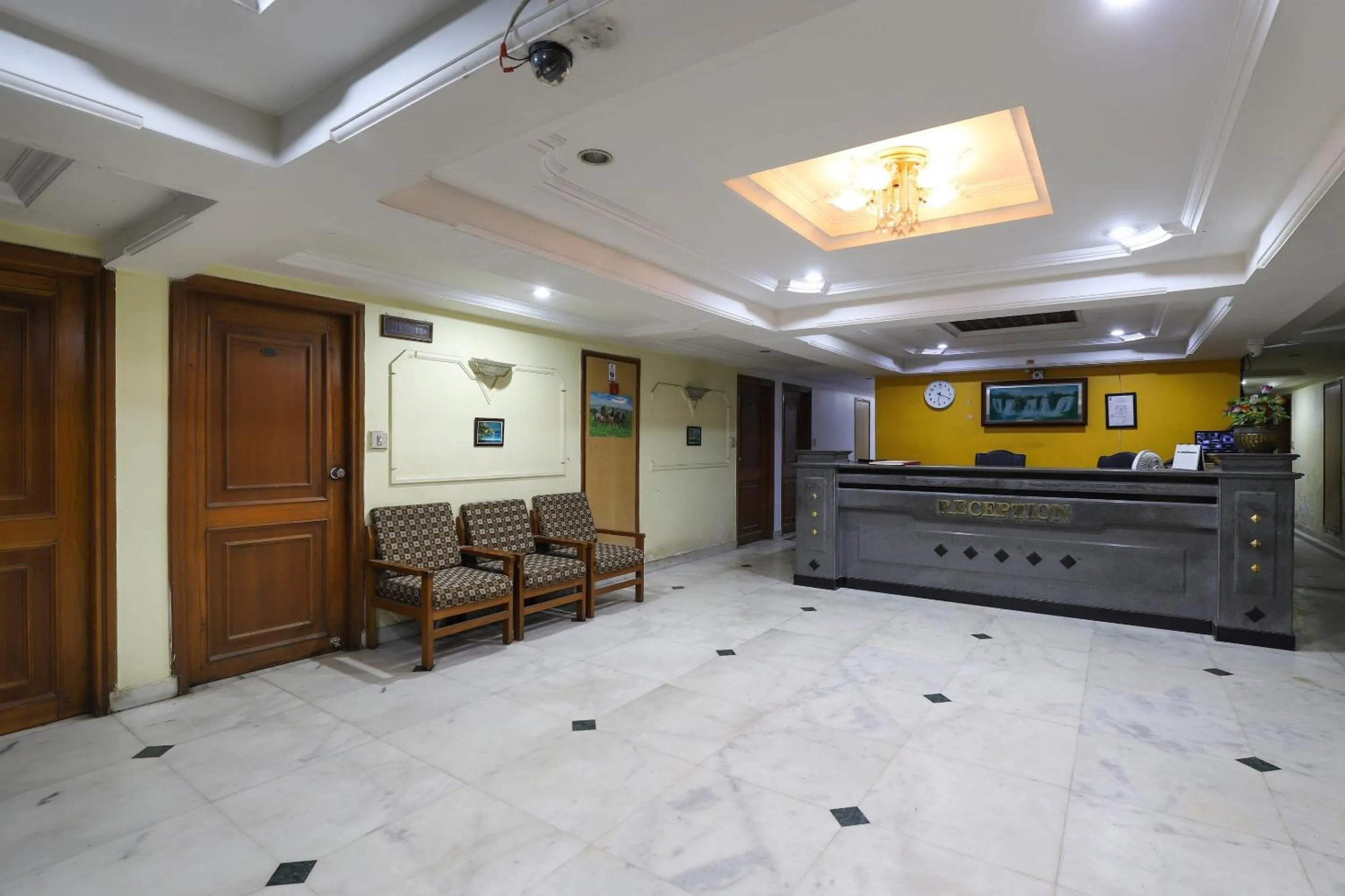 Lobby or reception in SPOT ON Hotel Hilltop