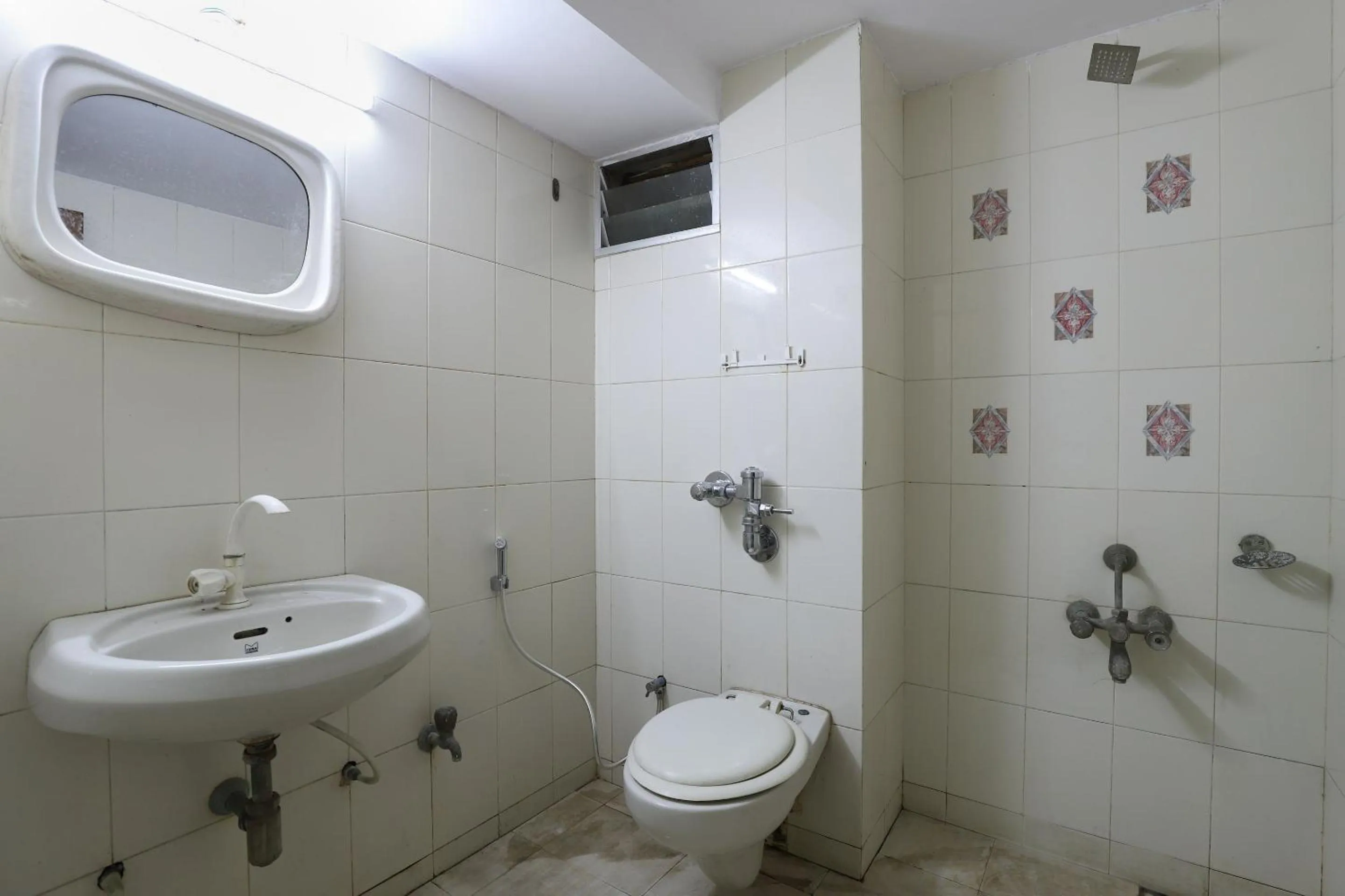 Bathroom in SPOT ON Hotel Hilltop