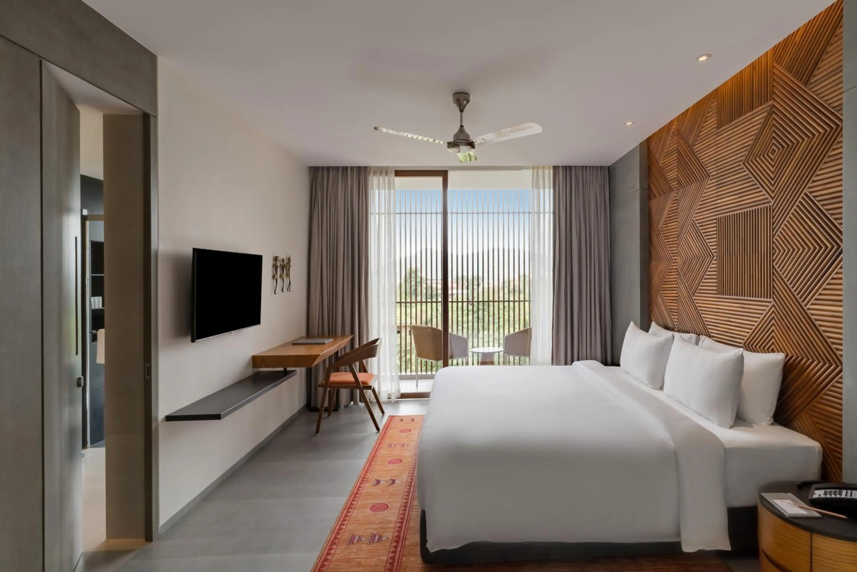 Bed in Radisson Resort and Spa Lonavala
