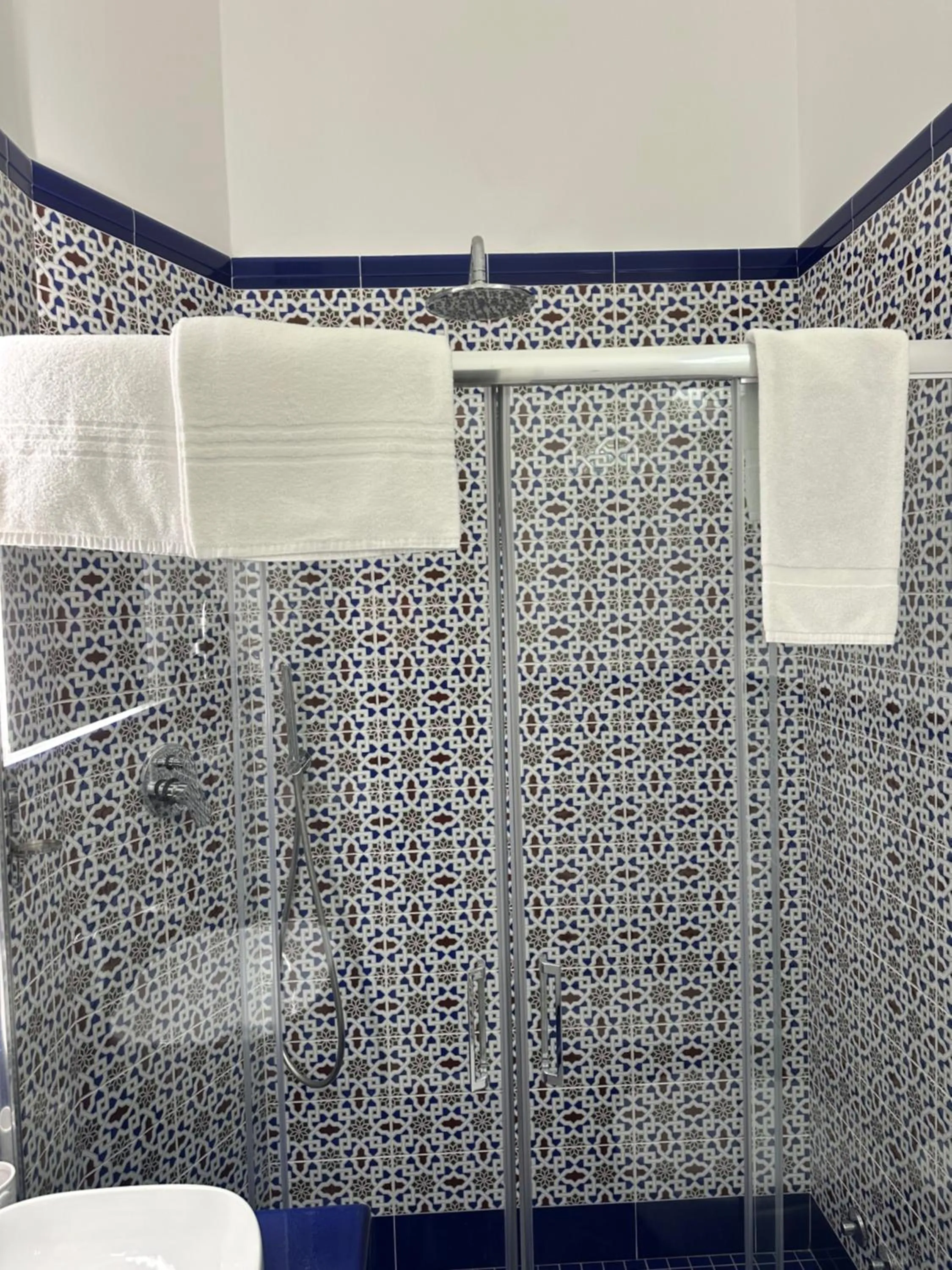 Queen Suite - Luxury Rooms