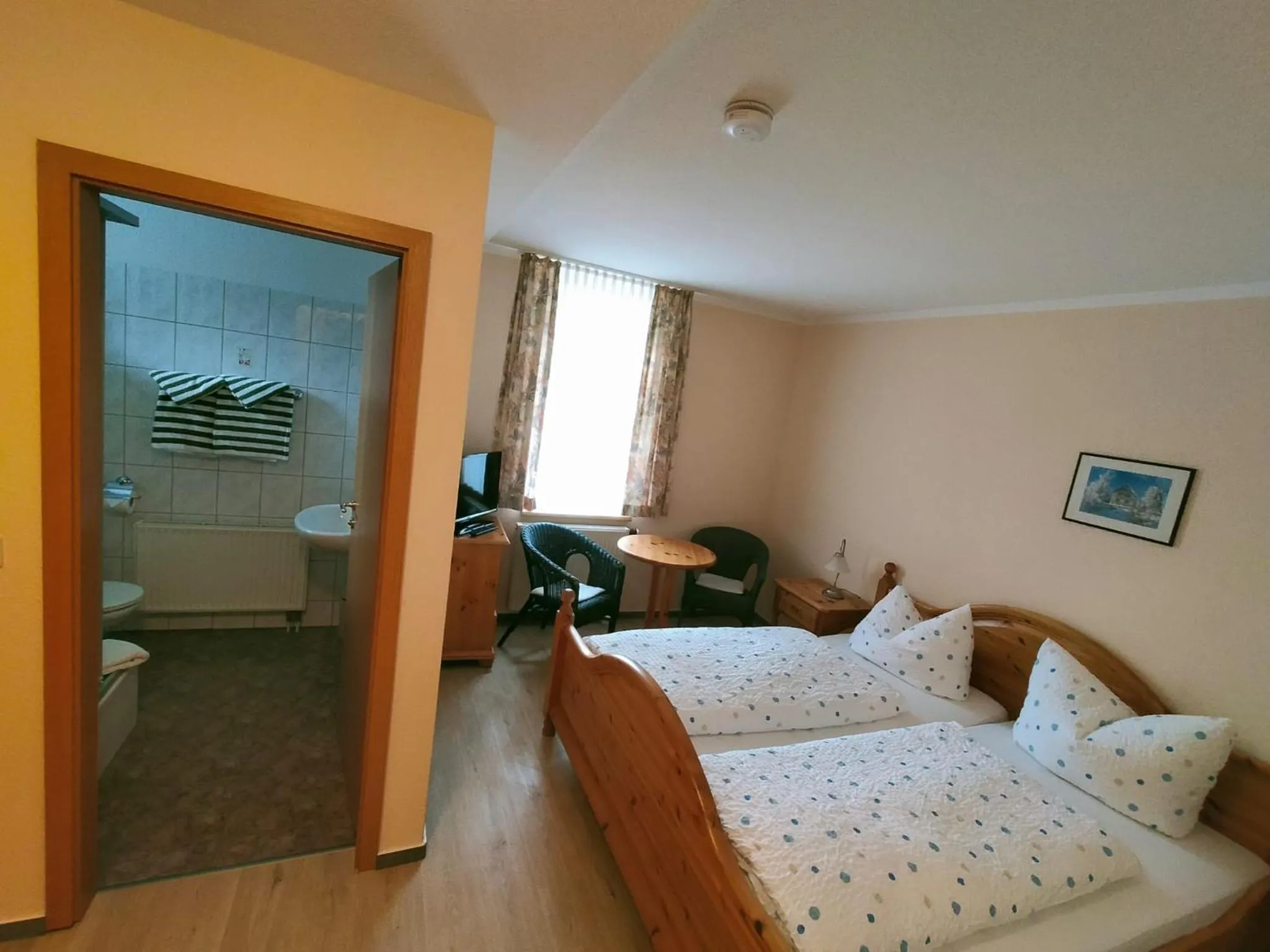 Photo of the whole room, Bed in Pension Breitenborn