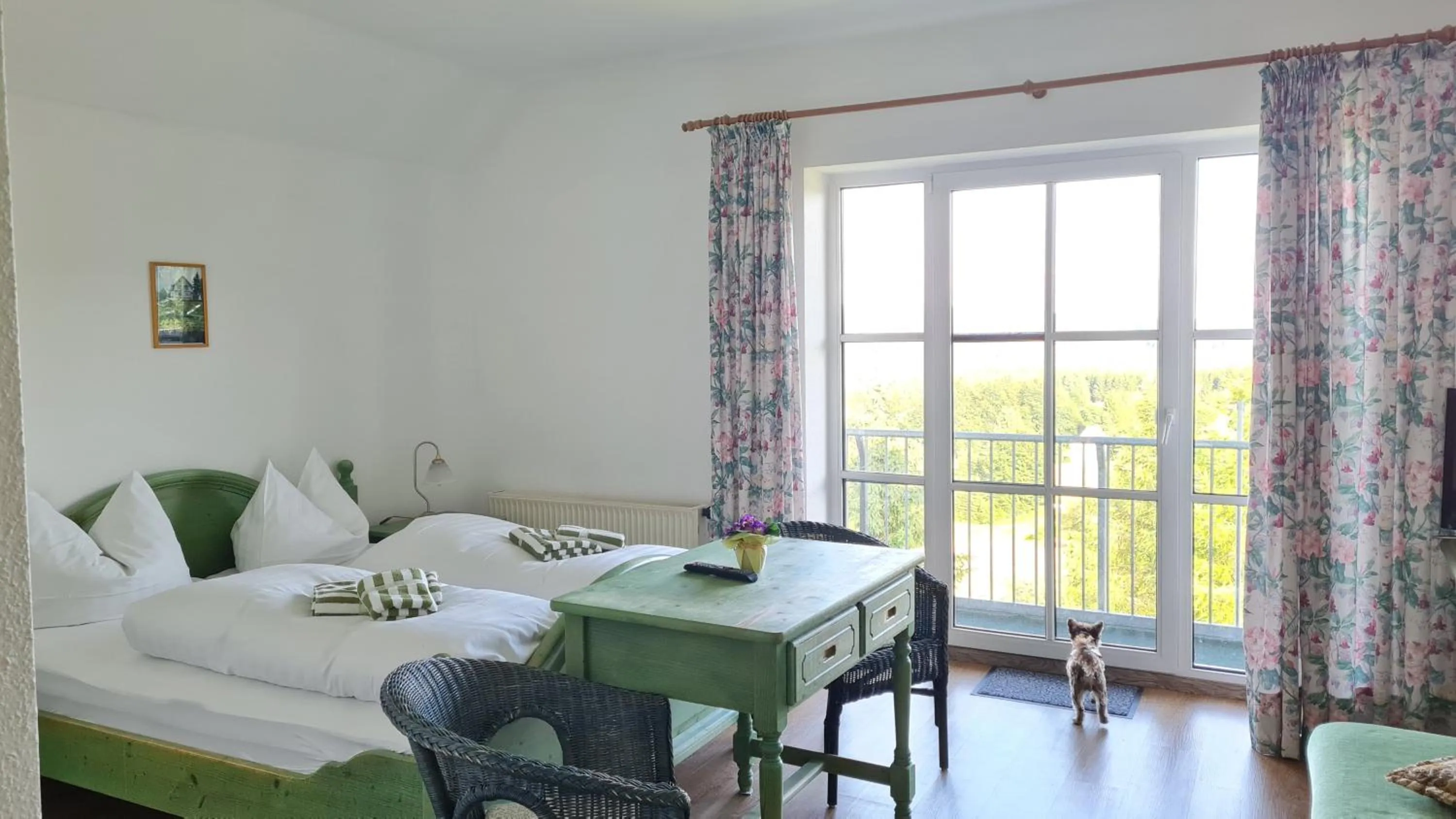 Photo of the whole room, Bed in Pension Breitenborn