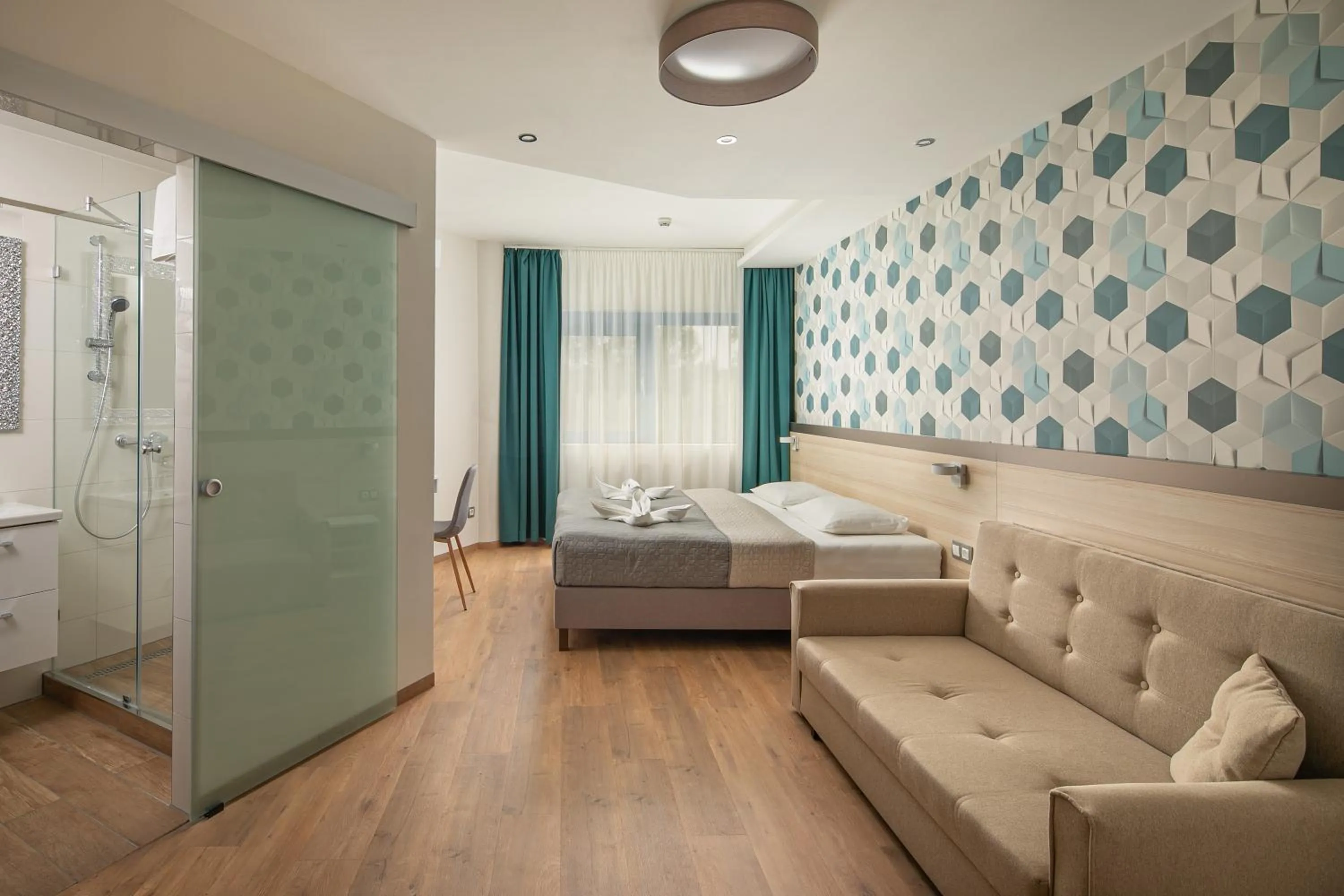 Photo of the whole room in Kristály Hotel