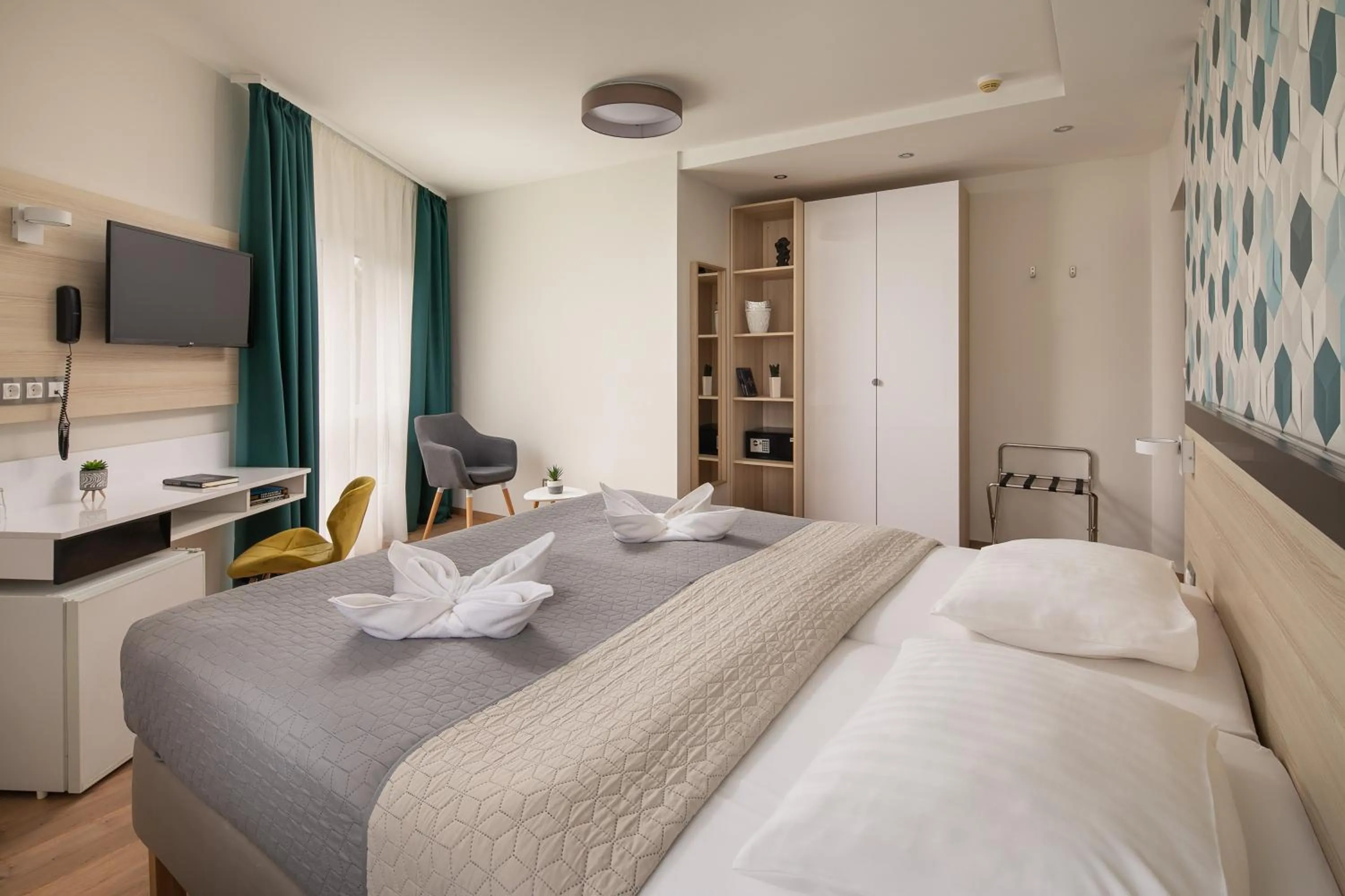 Photo of the whole room in Kristály Hotel