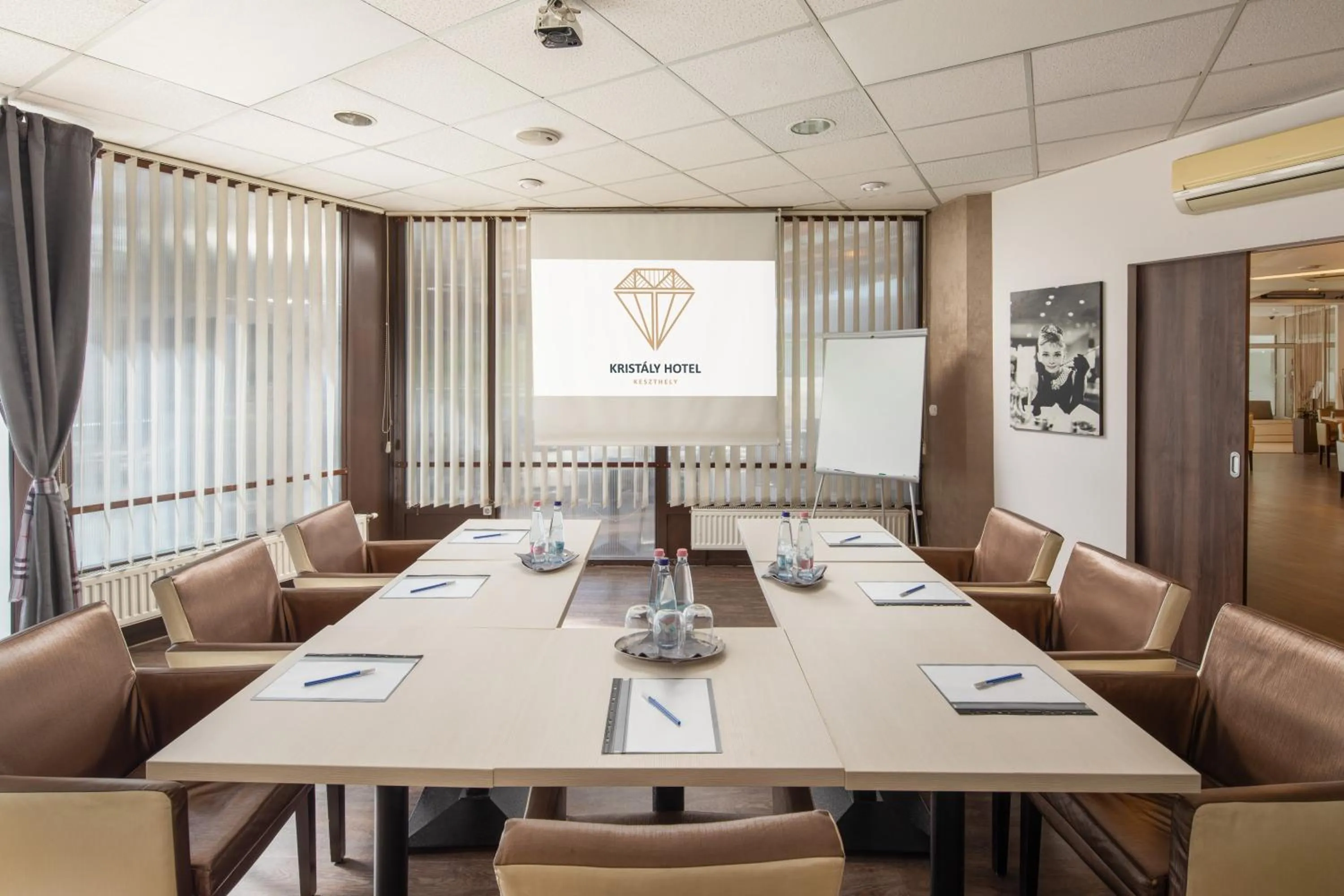 Meeting/conference room in Kristály Hotel