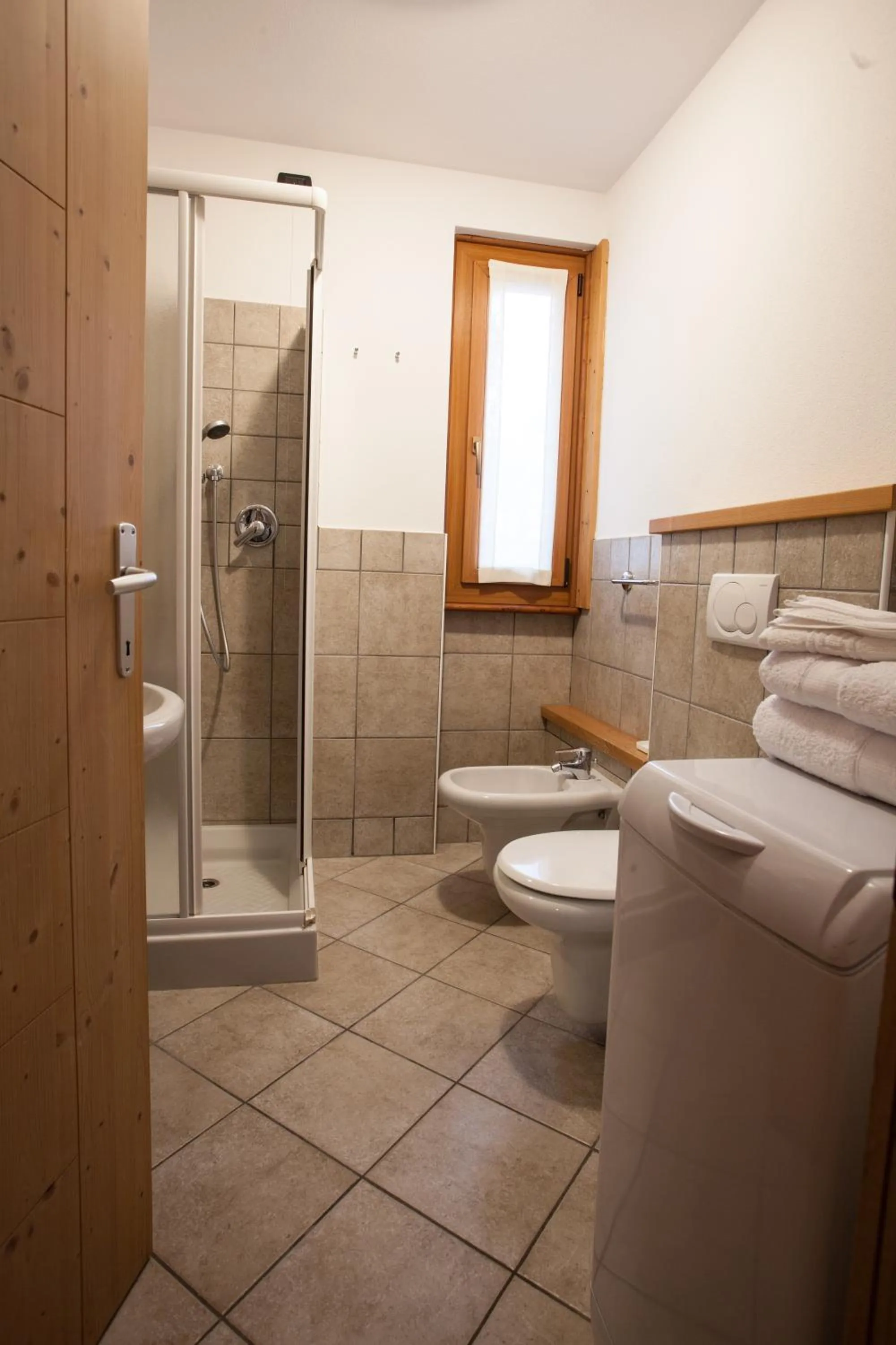 Bathroom in lareit appartamenti