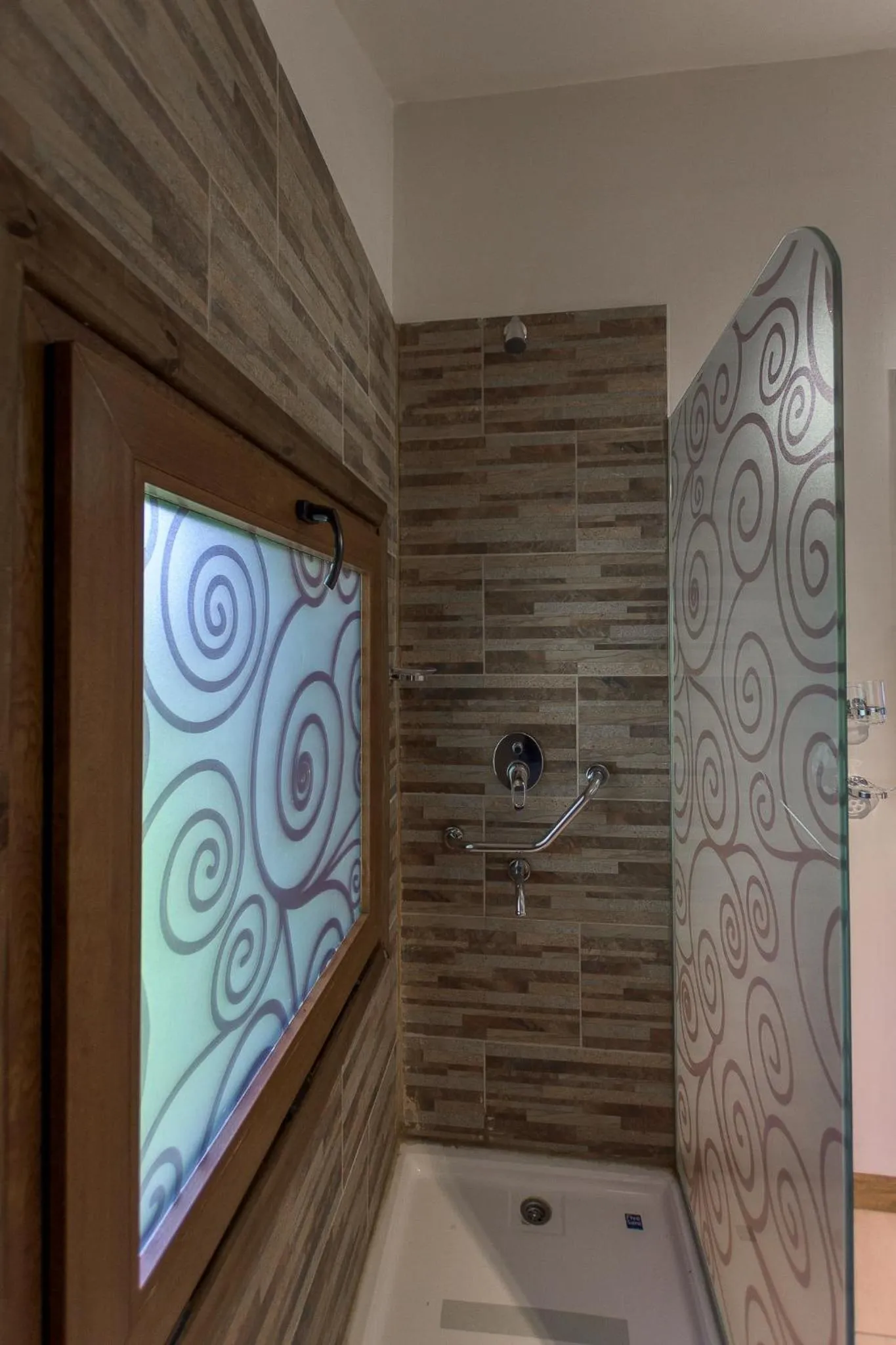 Shower in Solar Selvana - Casas de montaña