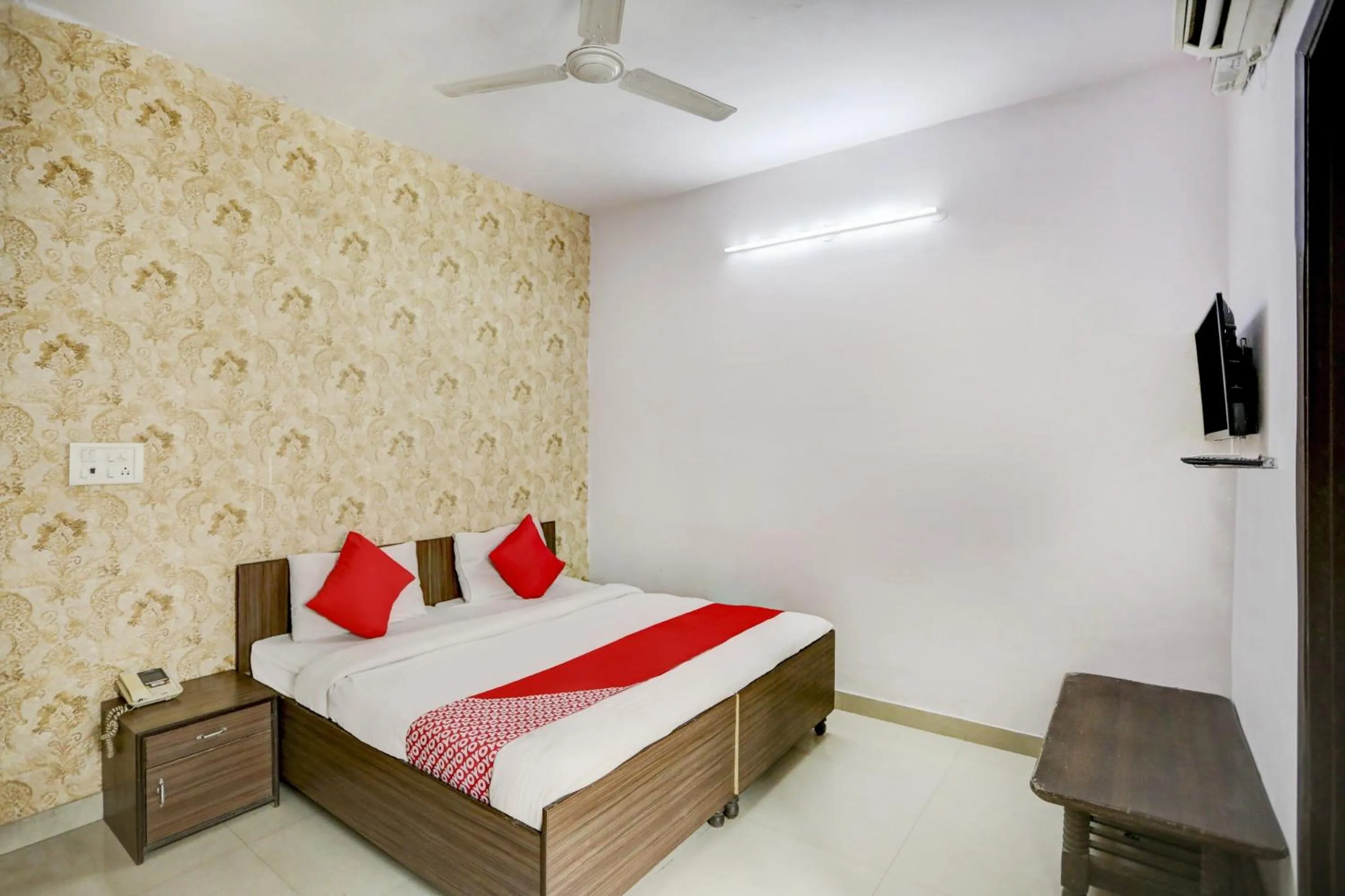 Bedroom, Bed in Super Hotel O Blissbourn