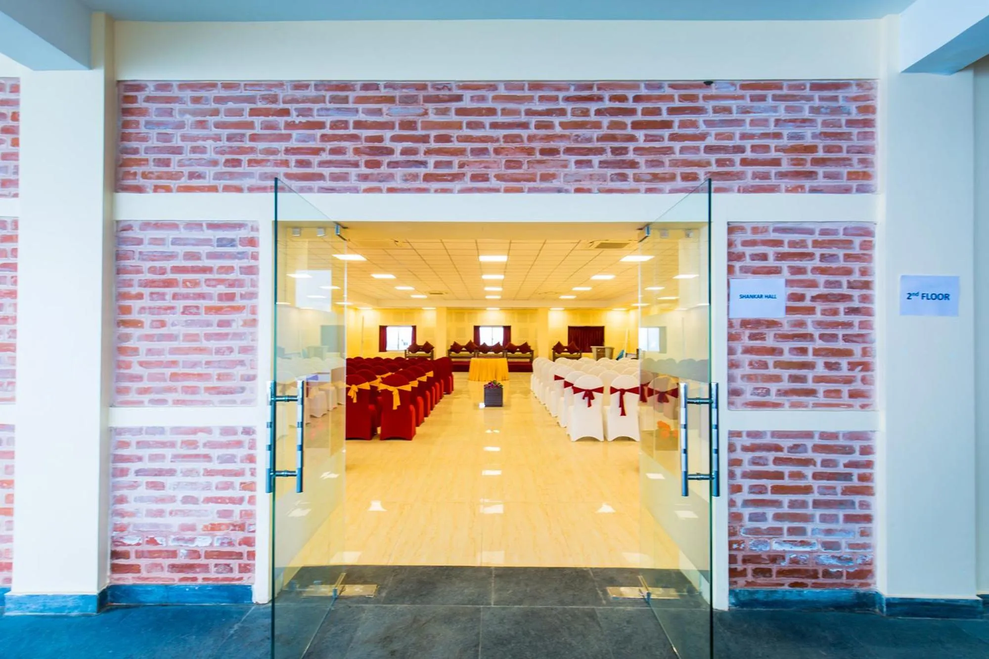 Facade/entrance in Himalaya Drishya Resort