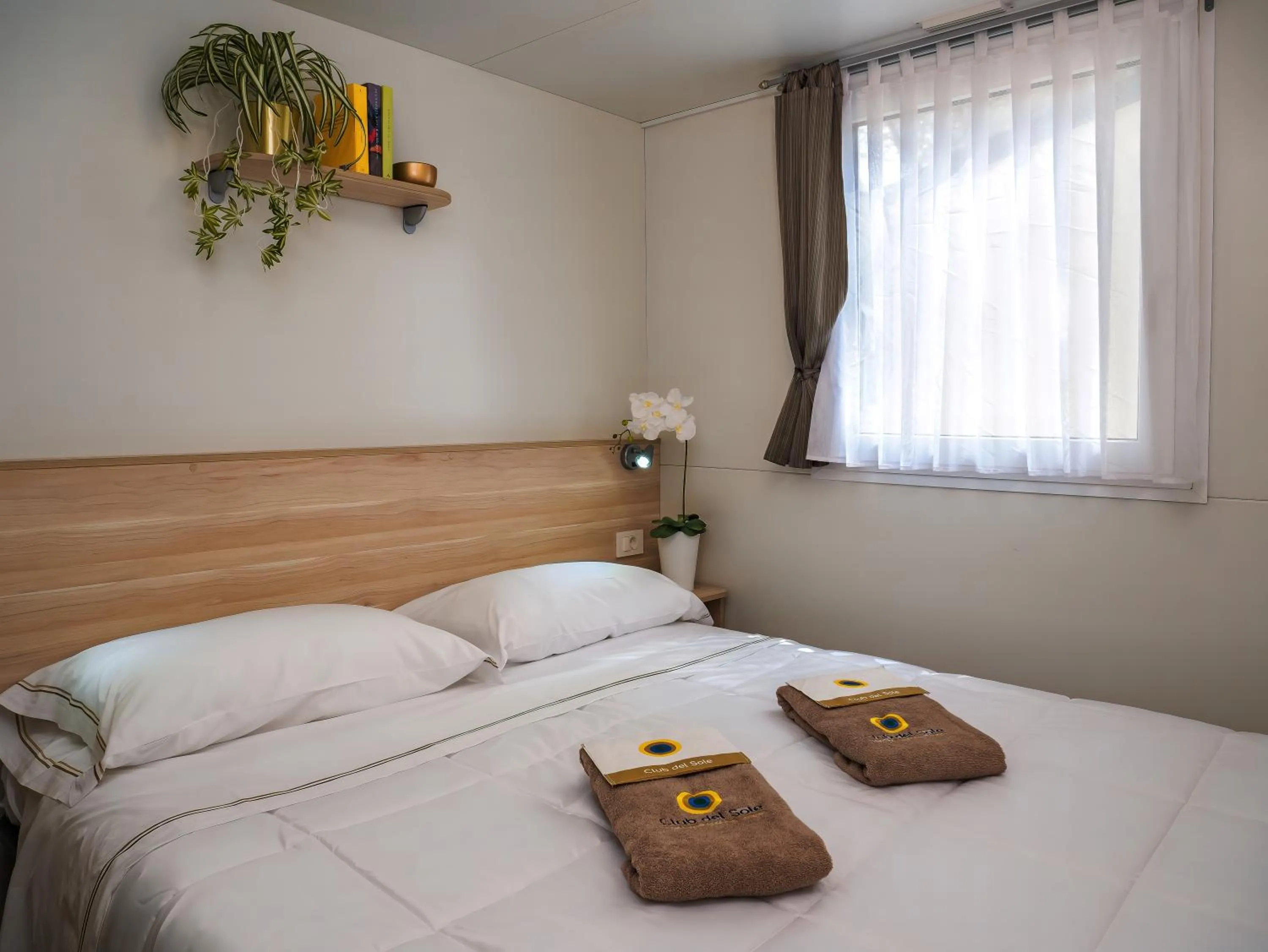 Bedroom, Bed in Club del Sole Orbetello Family Collection