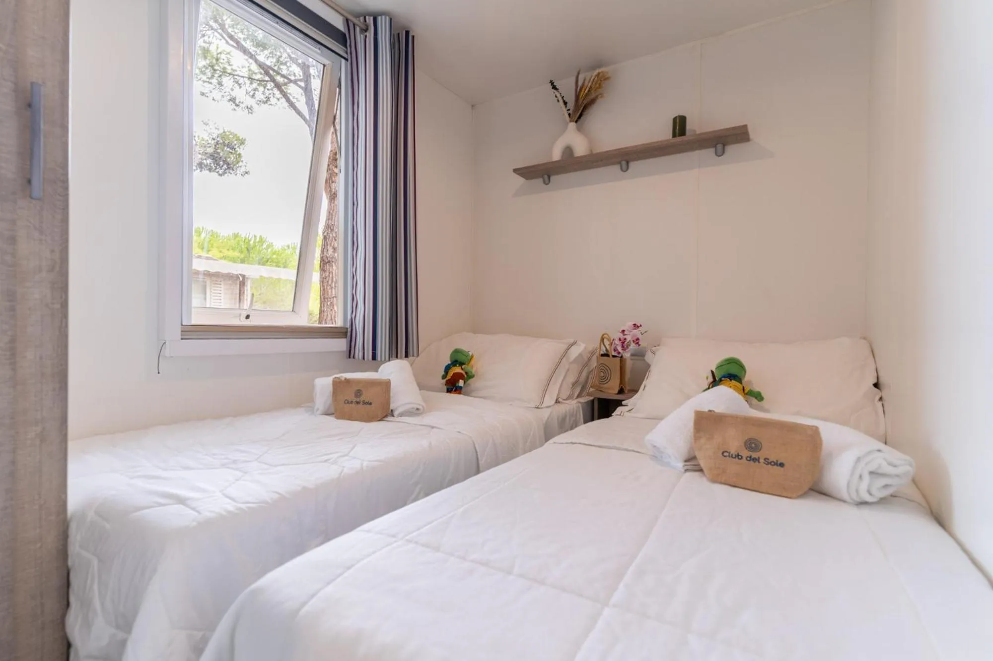 Bedroom, Bed in Club del Sole Orbetello Family Collection