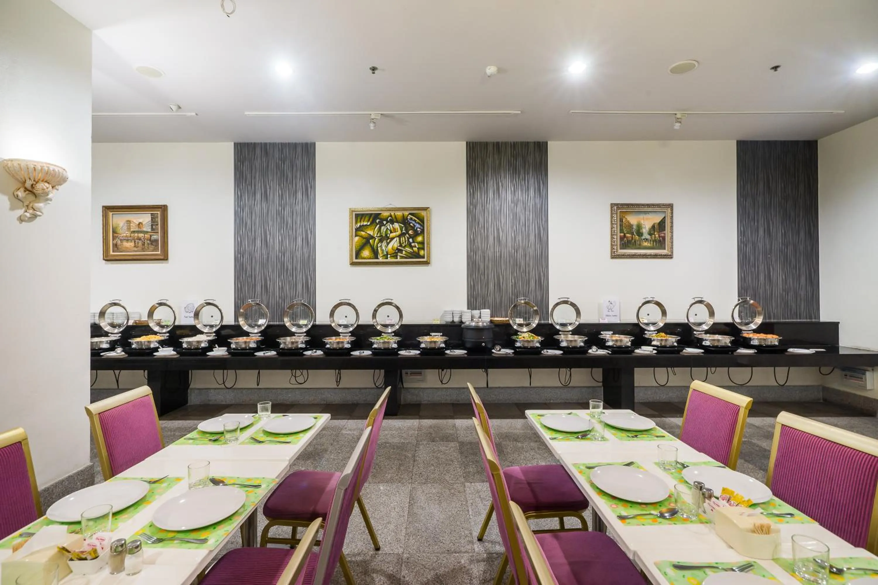 Breakfast in Grand Bella