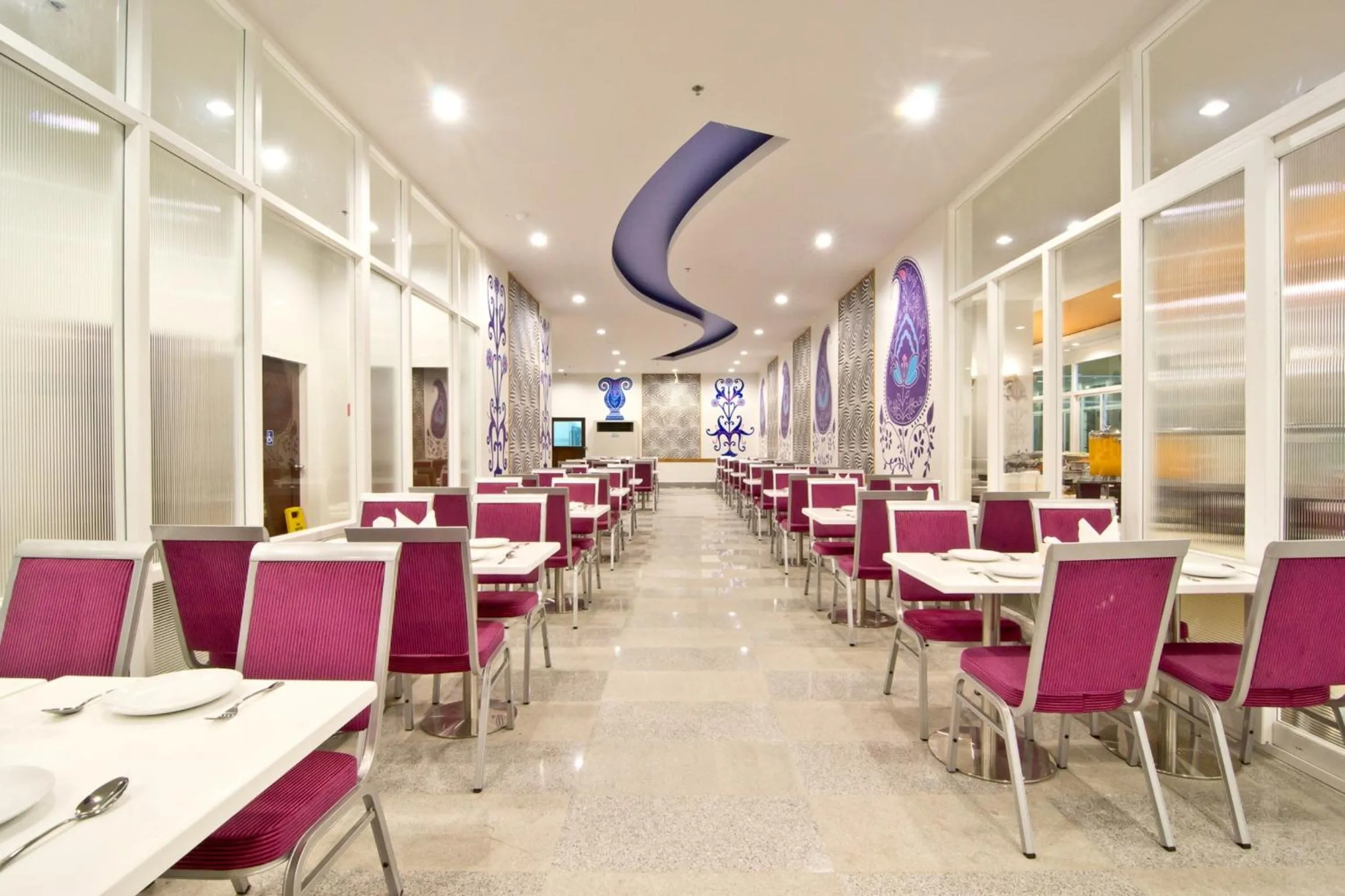 Restaurant/places to eat in Grand Bella