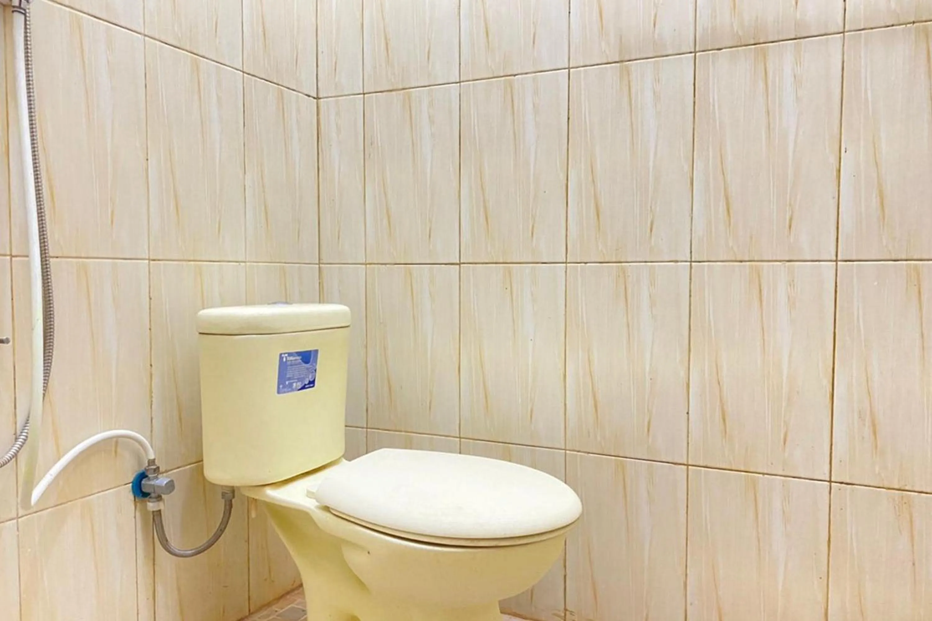 Bathroom in Homestay Syariah Callista Bantaeng Mitra RedDoorz