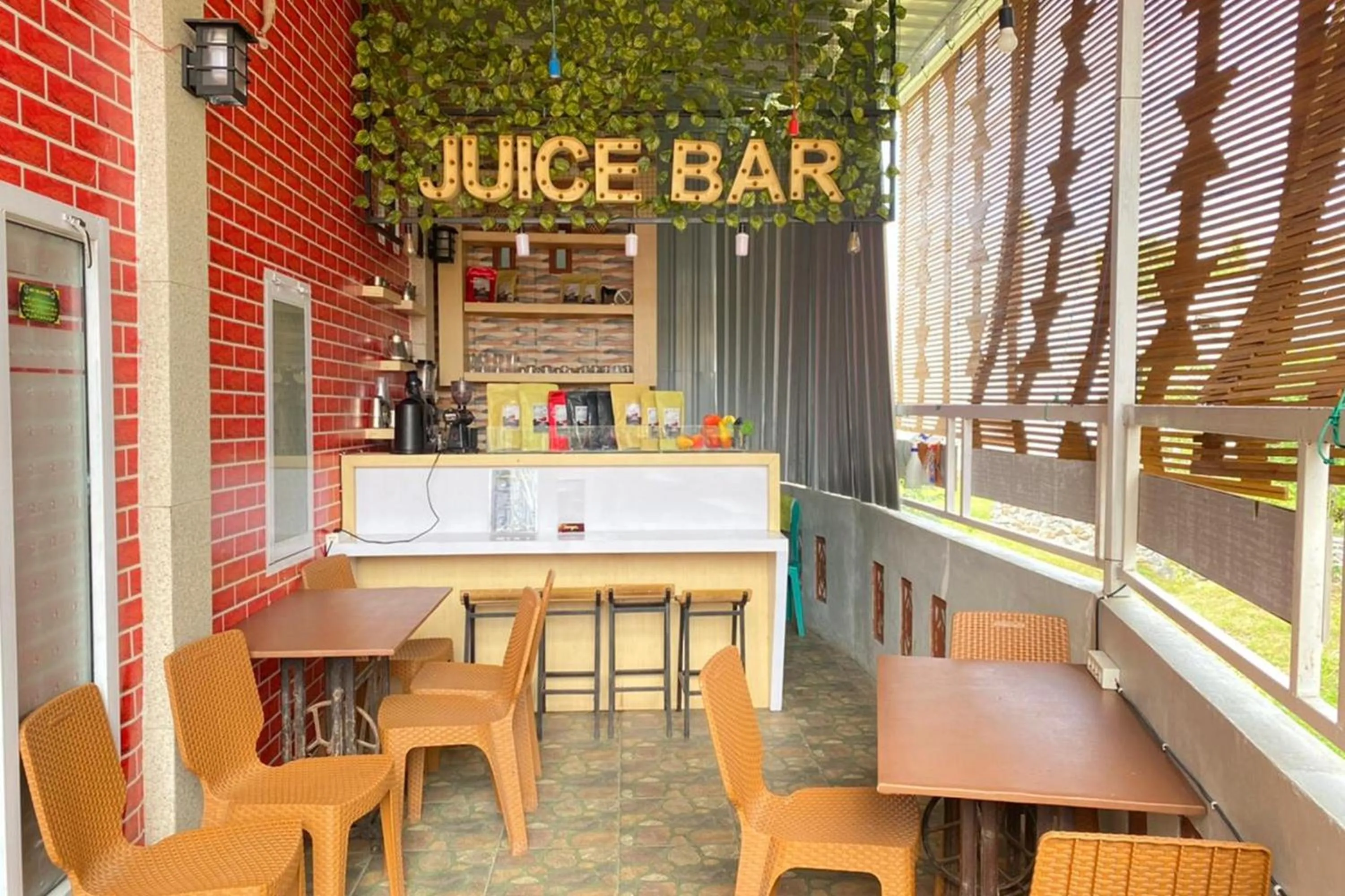 Lounge or bar in Homestay Syariah Callista Bantaeng Mitra RedDoorz