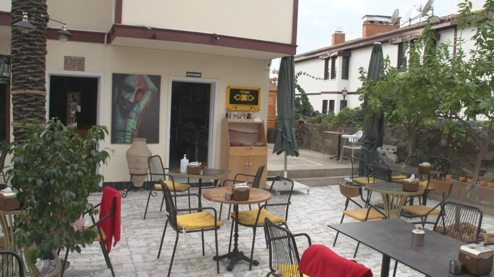 Restaurant/places to eat in Tu Casa Linda