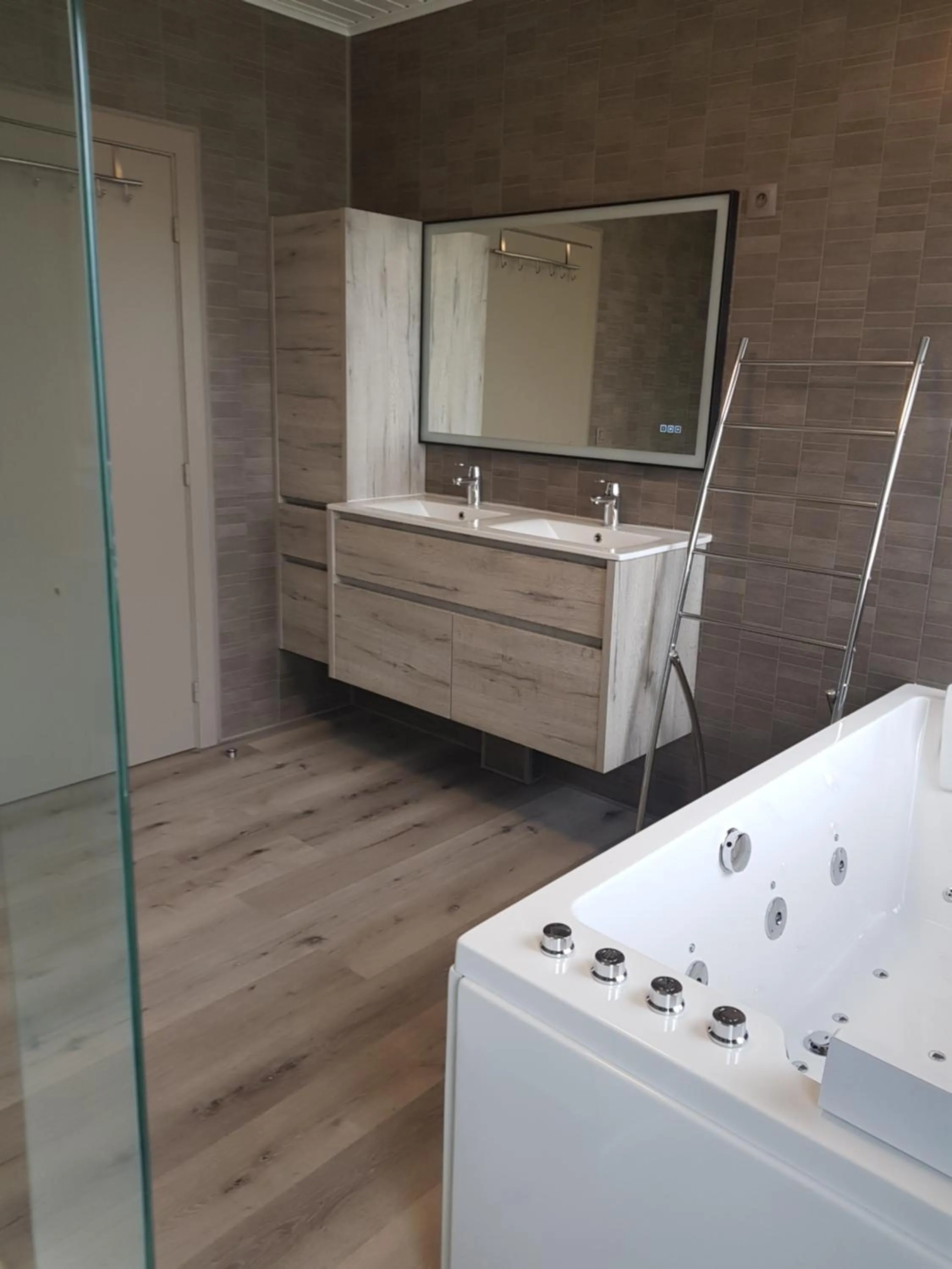 Property building in Mary's Poppies - Bed & Breakfast