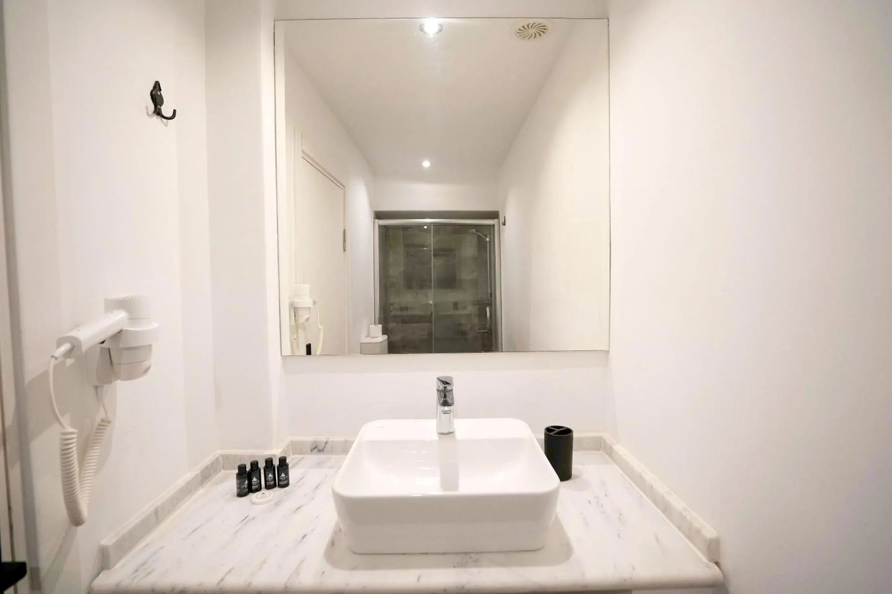 Deluxe Double Room with Sea View in Çamlık 87 Hotel Ayvalık Deluxe Double Room with Sea View in Çamlık 87 Hotel Ayvalık