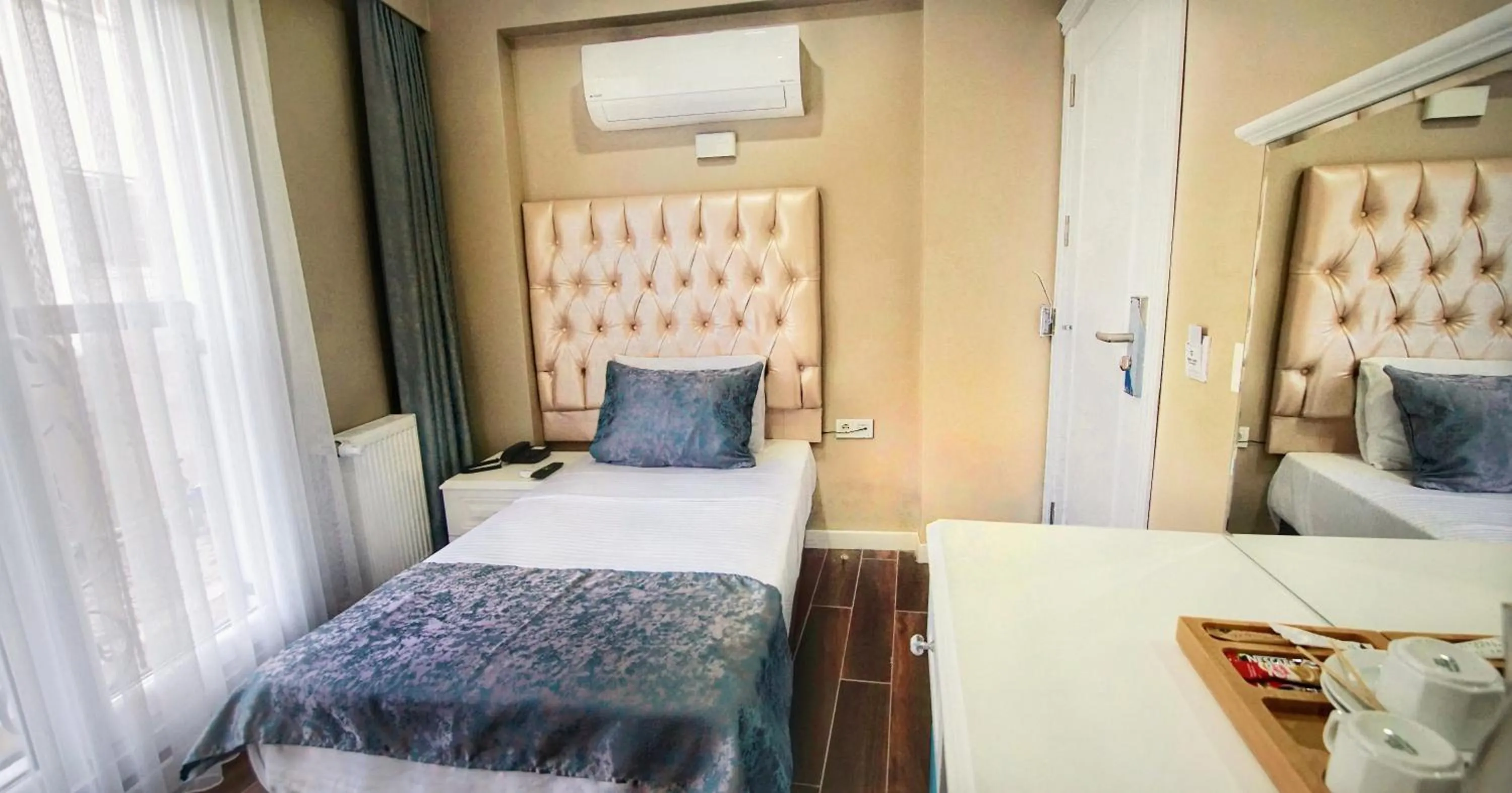 Bed in Cape Palace Hotel