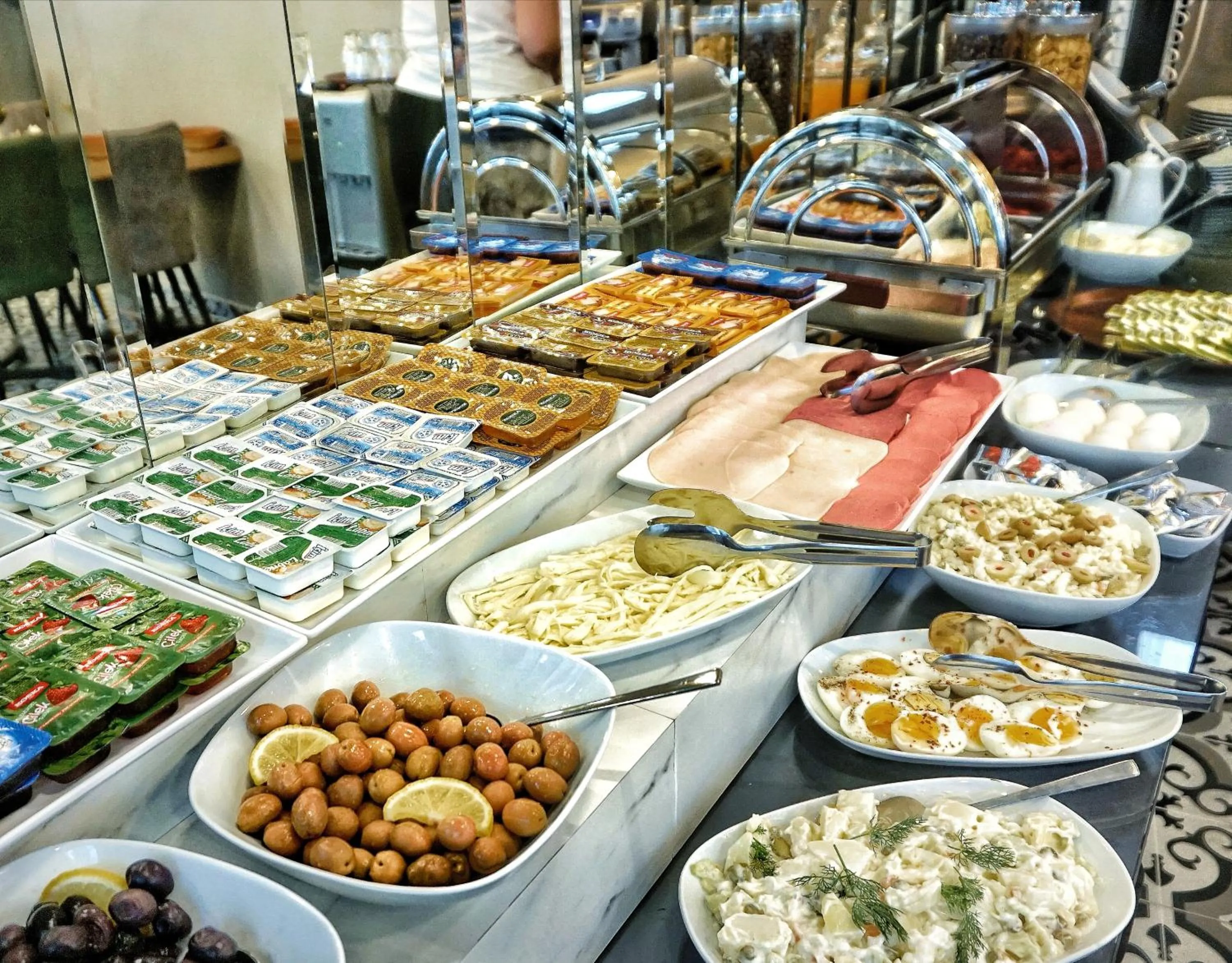 Coffee/tea facilities in Cape Palace Hotel