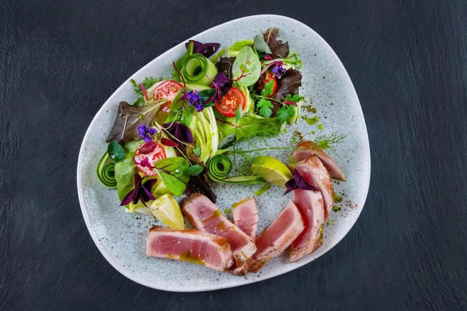 Restaurant/places to eat in Hotel Kiss