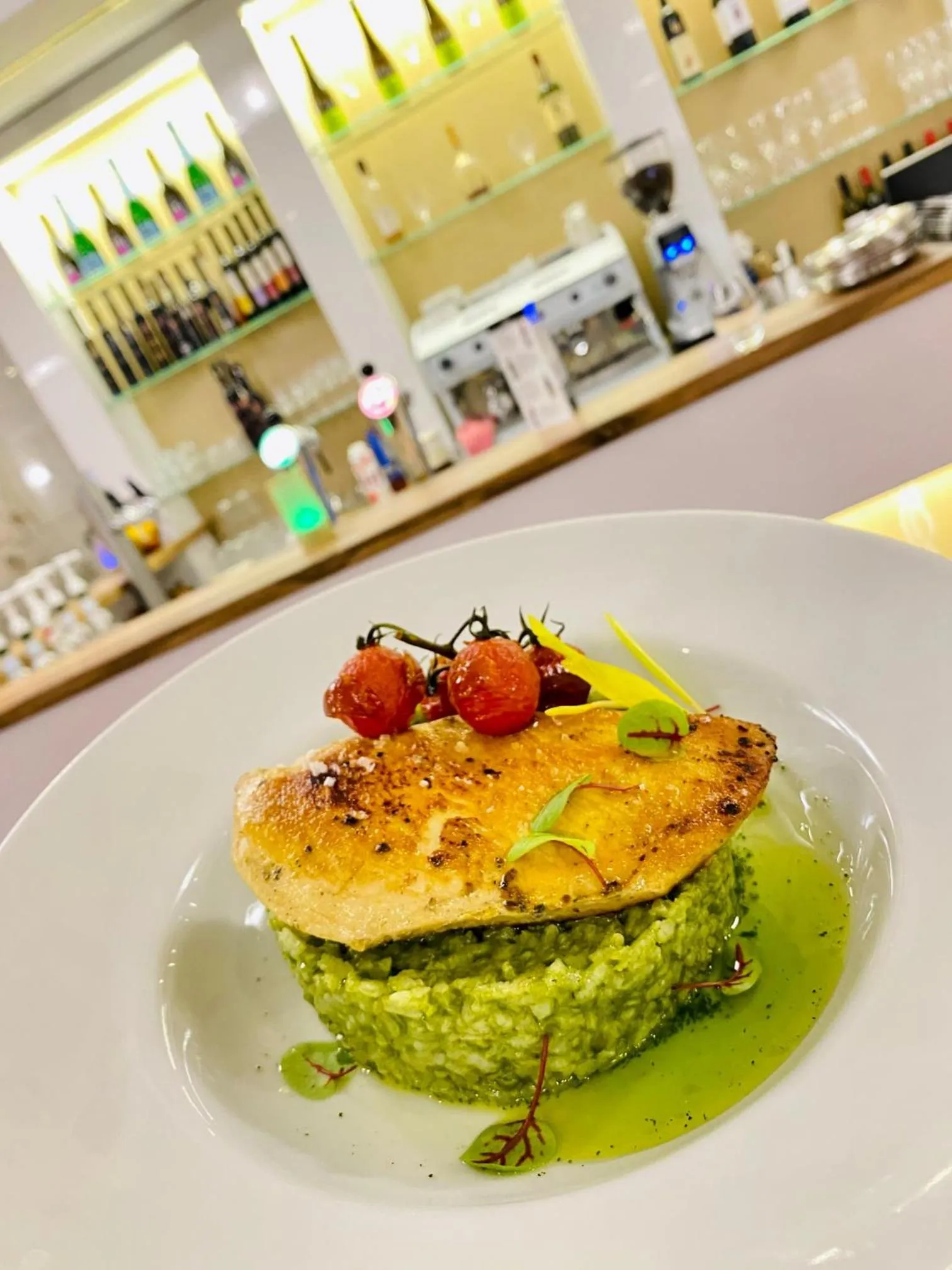 Restaurant/places to eat in Hotel Kiss