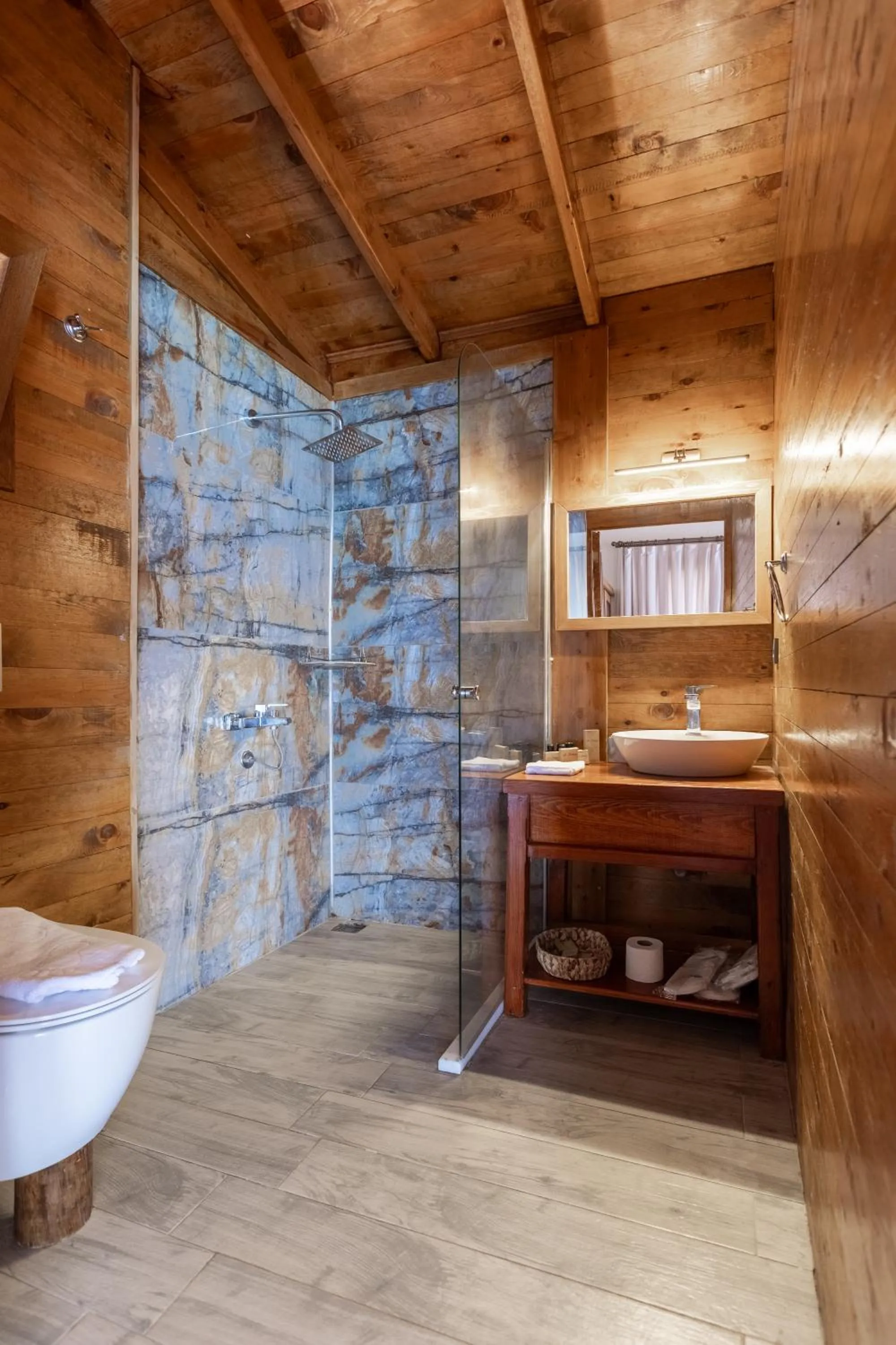 Shower in La Boheme Kabak Adults Only