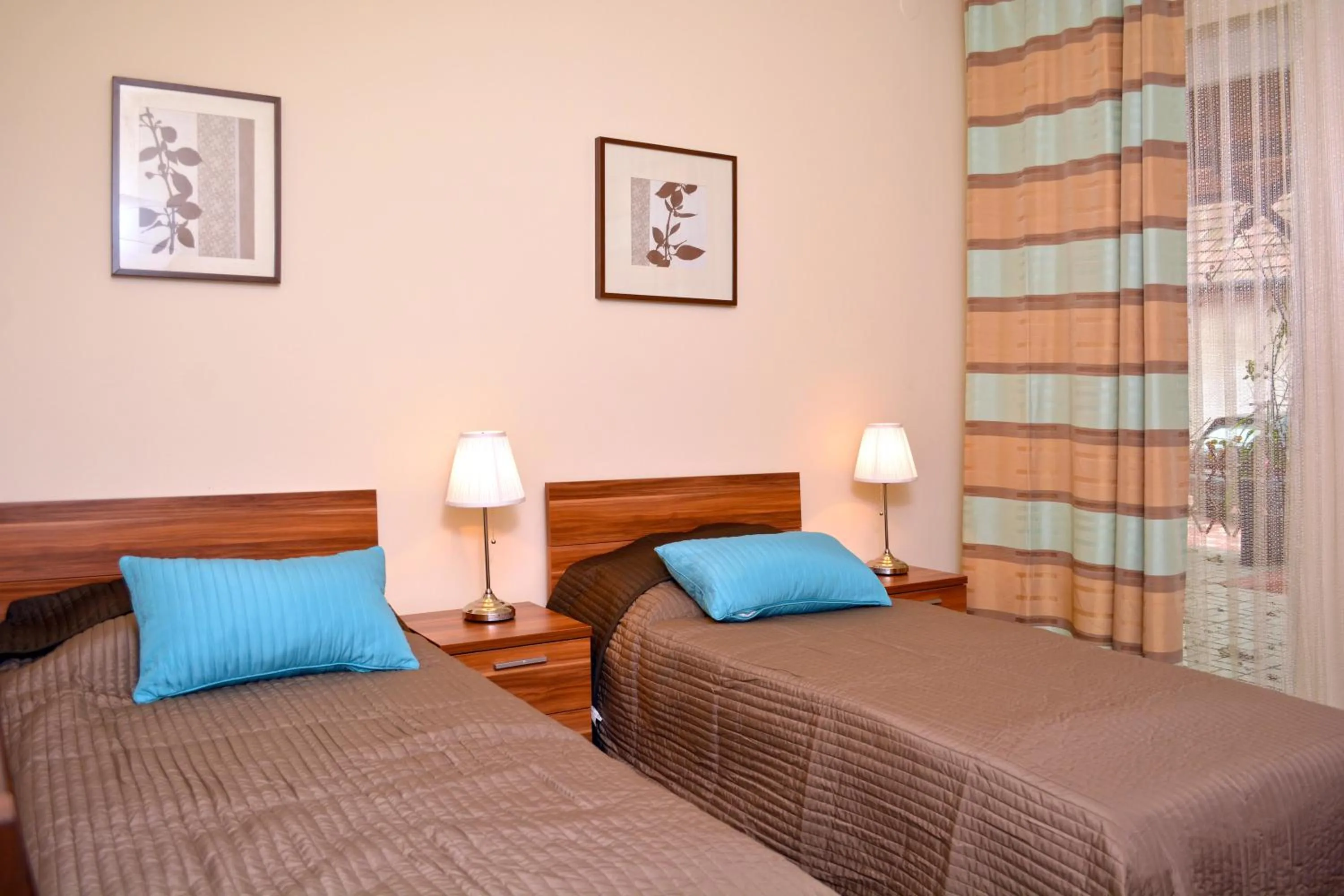 Decorative detail in Airport Glossel Panzió