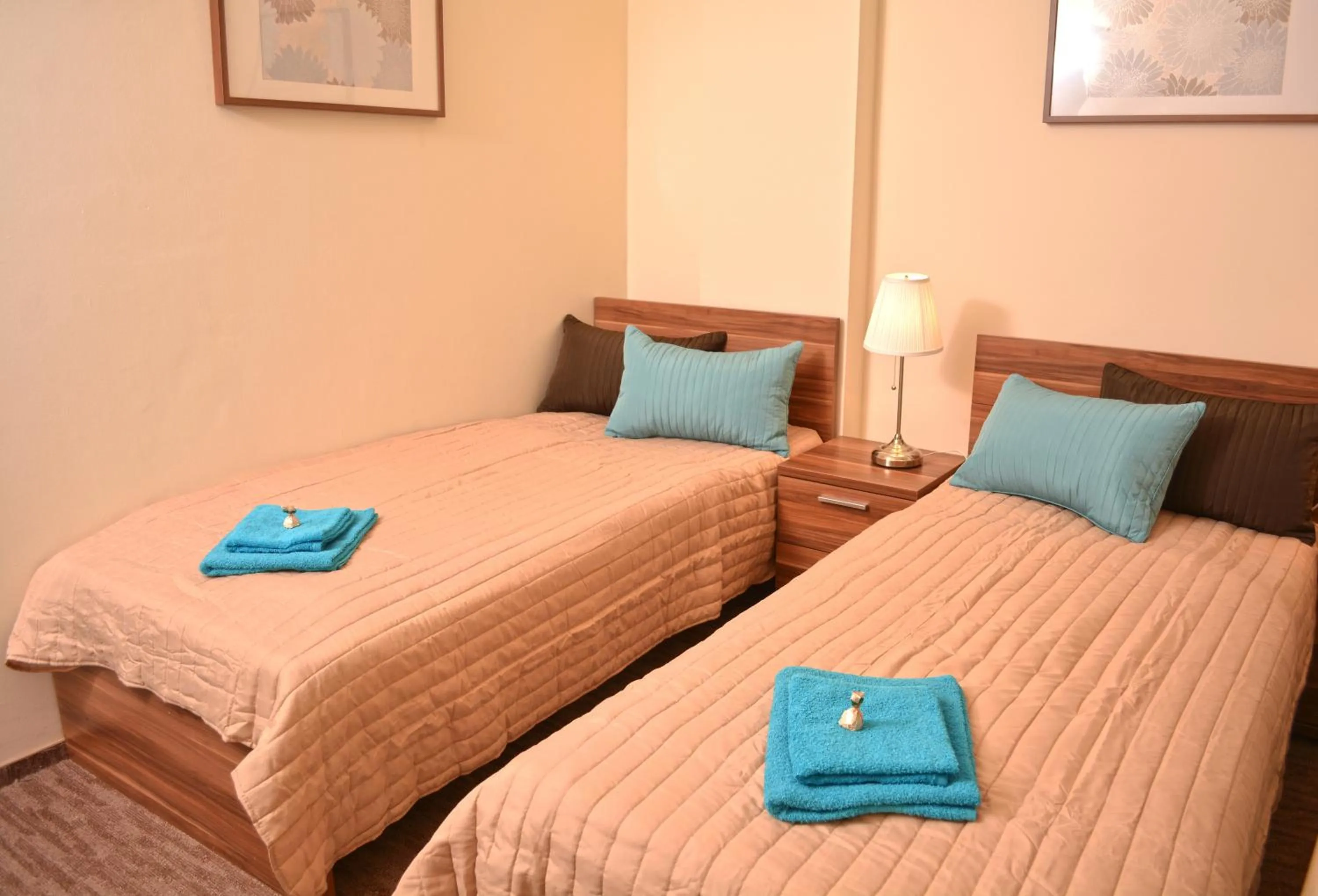 Bedroom in Airport Glossel Panzió