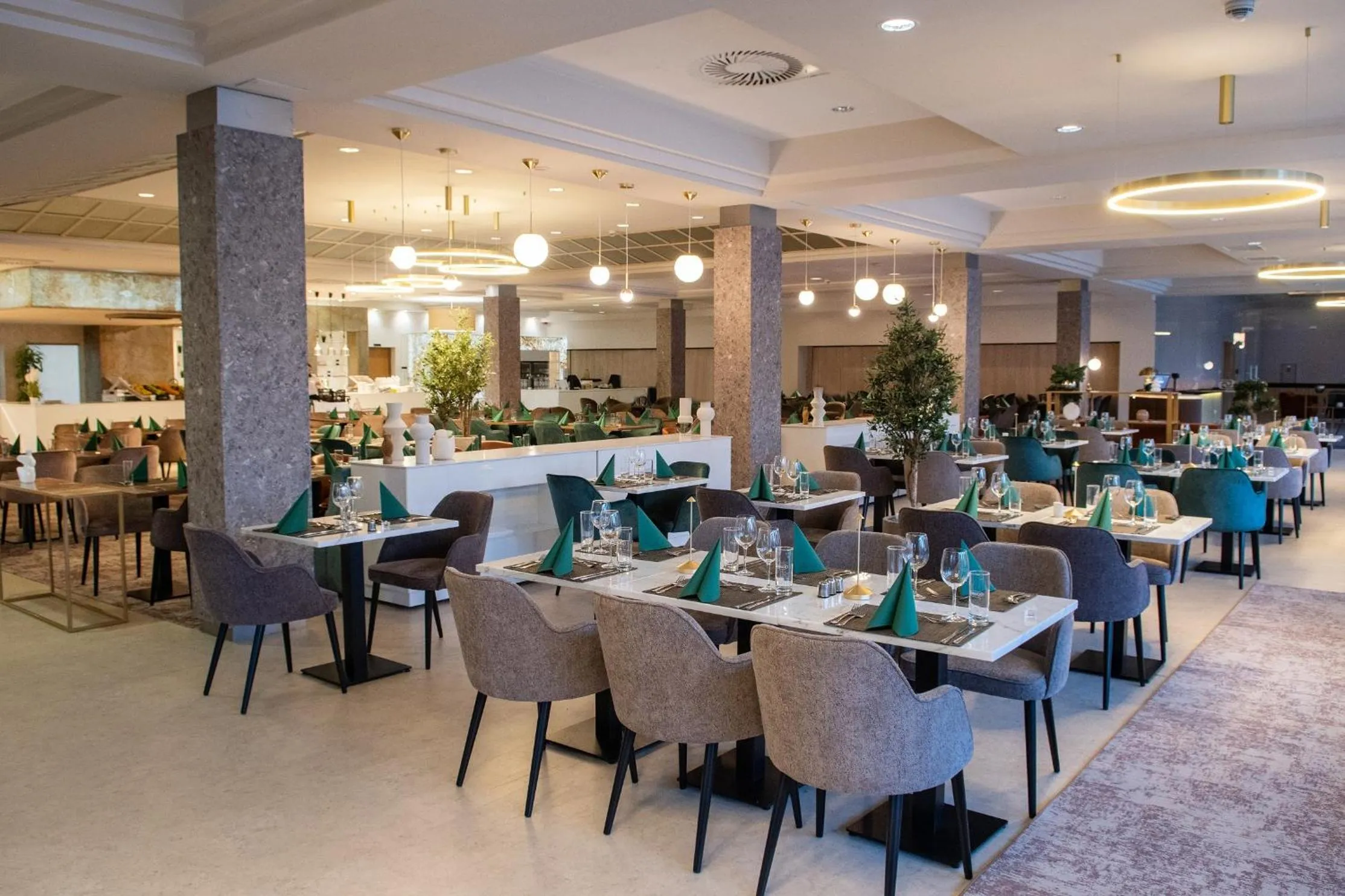 Restaurant/places to eat in Hotel Azur Siofok