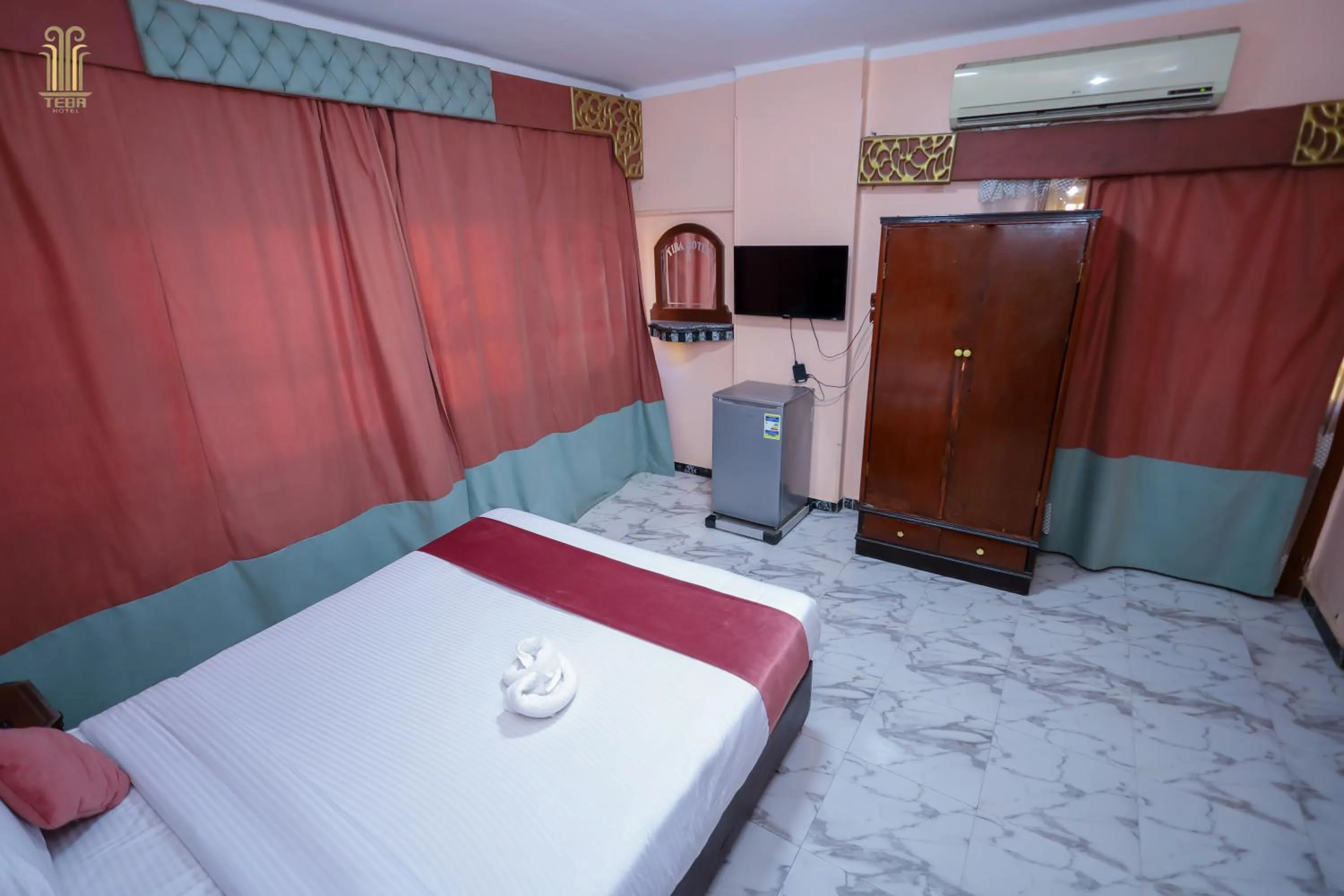 Bedroom, Bed in Tiba Hotel